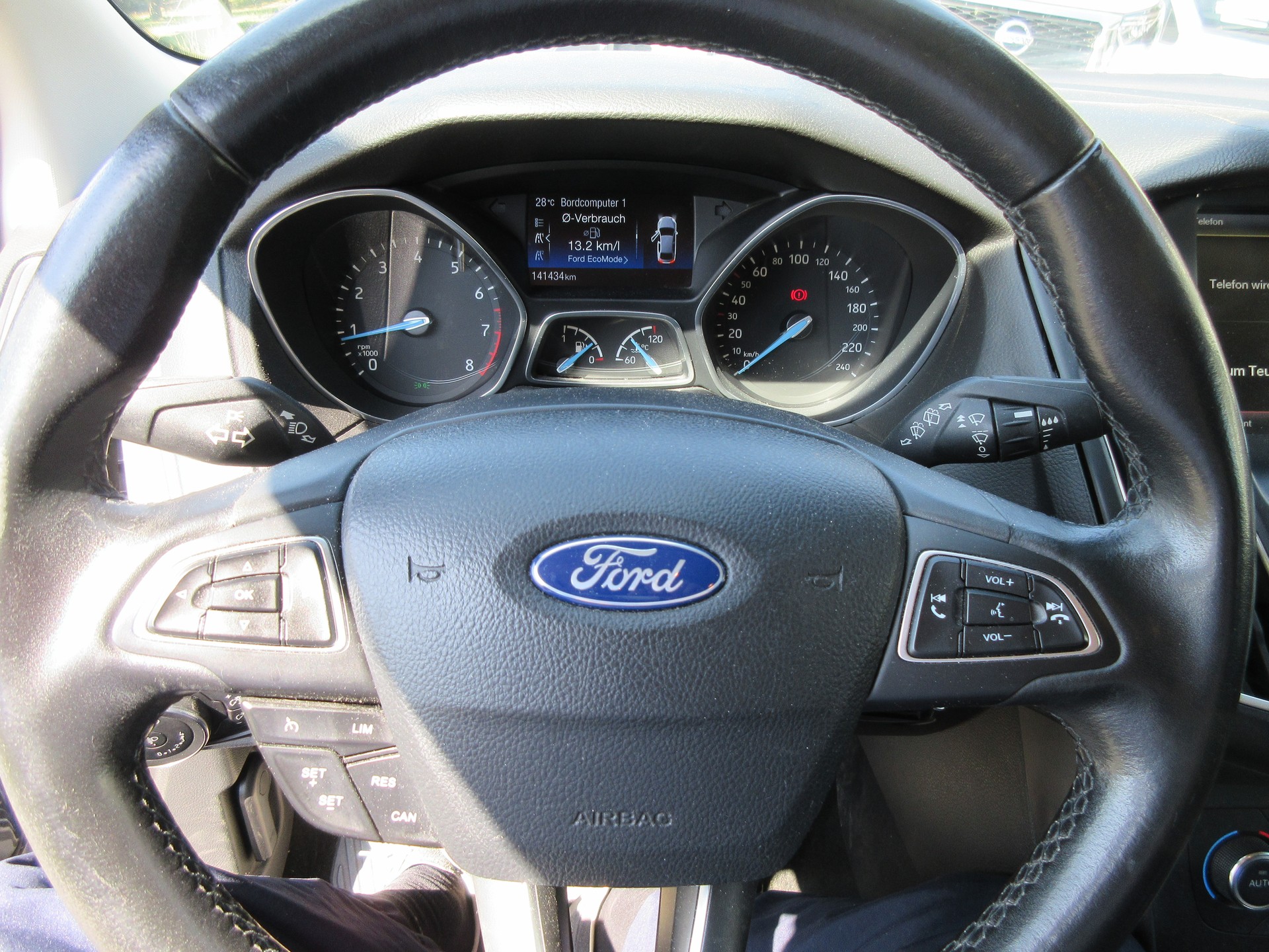 FORD Focus 1.0 SCTi Trend-image-9