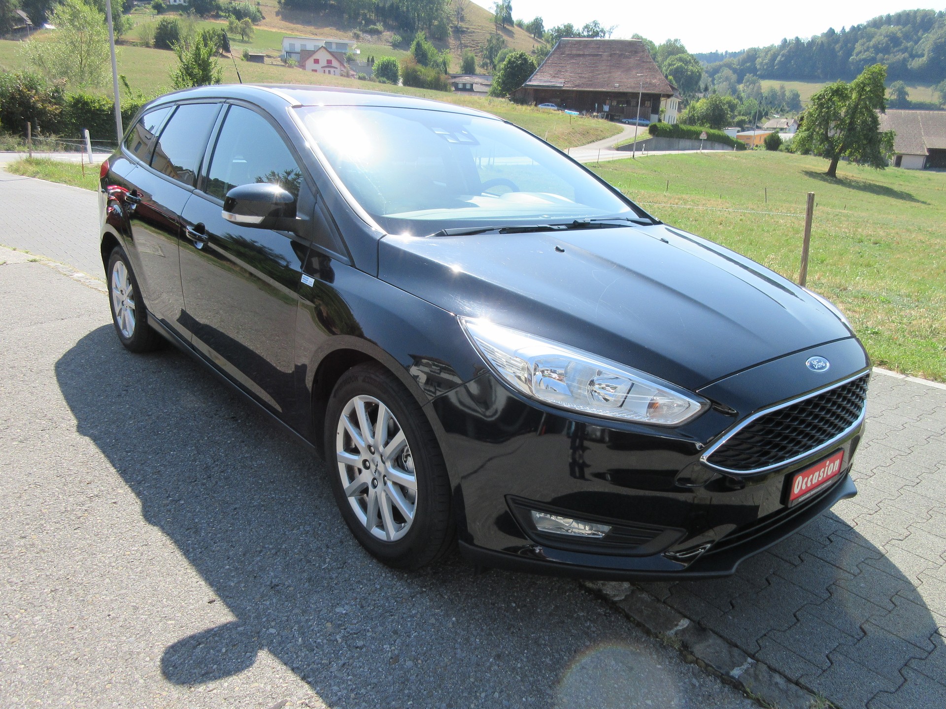 FORD Focus 1.0 SCTi Trend-image-1