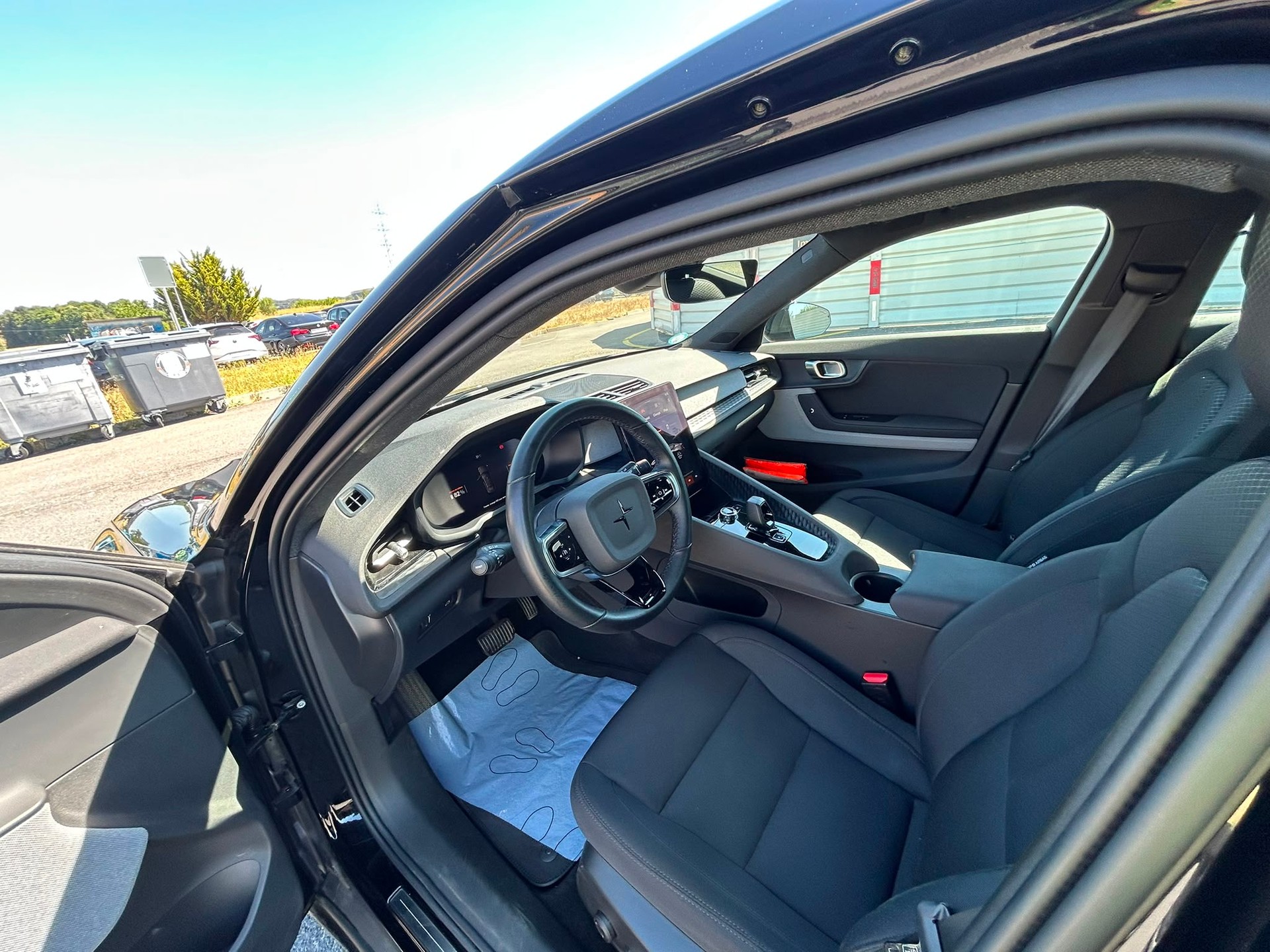 POLESTAR Polestar 2 Long Range Dual 78 kWh MY23-showroom-element-1