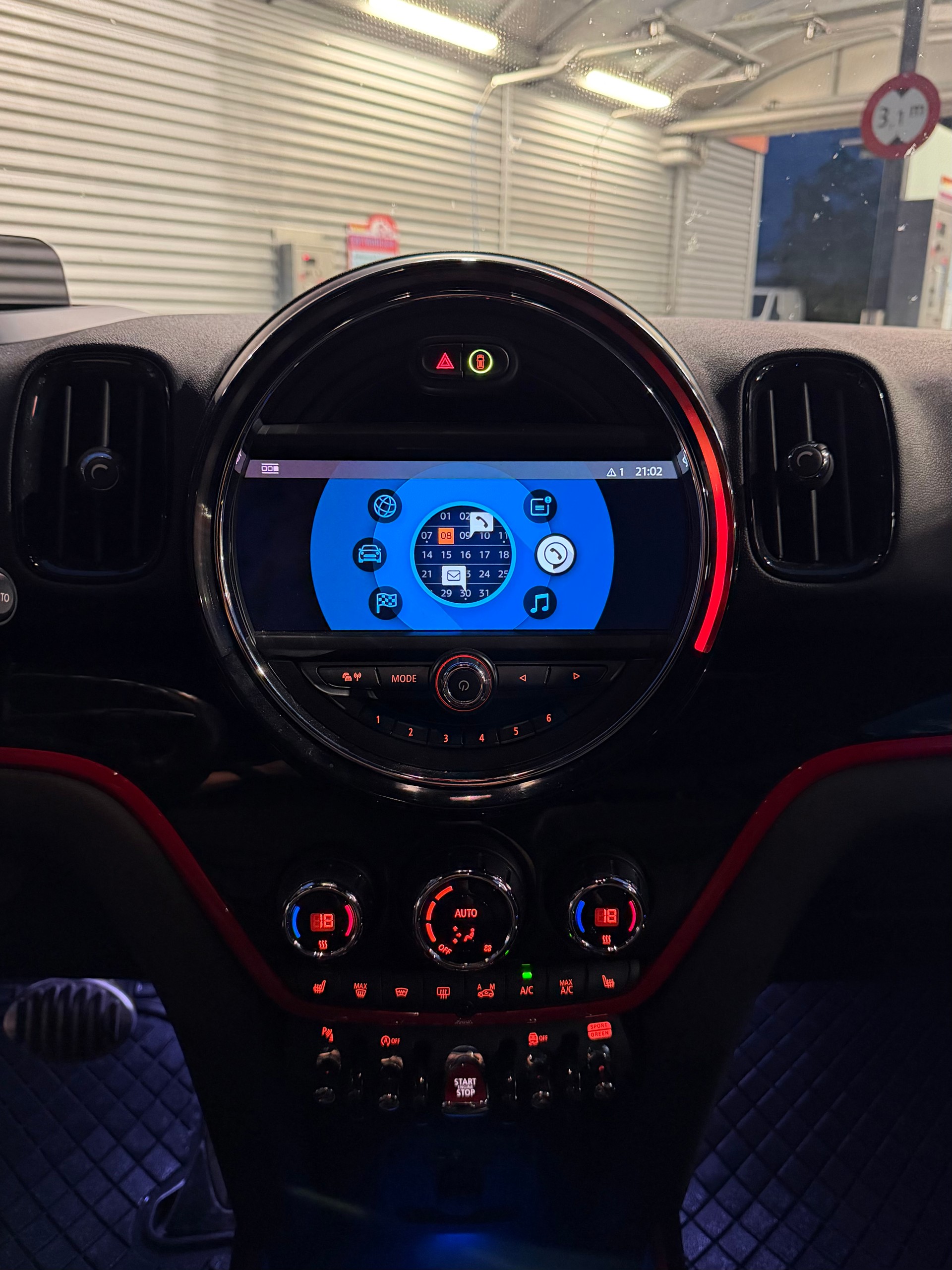 MINI 2.0i John Cooper Works ALL4-image-5