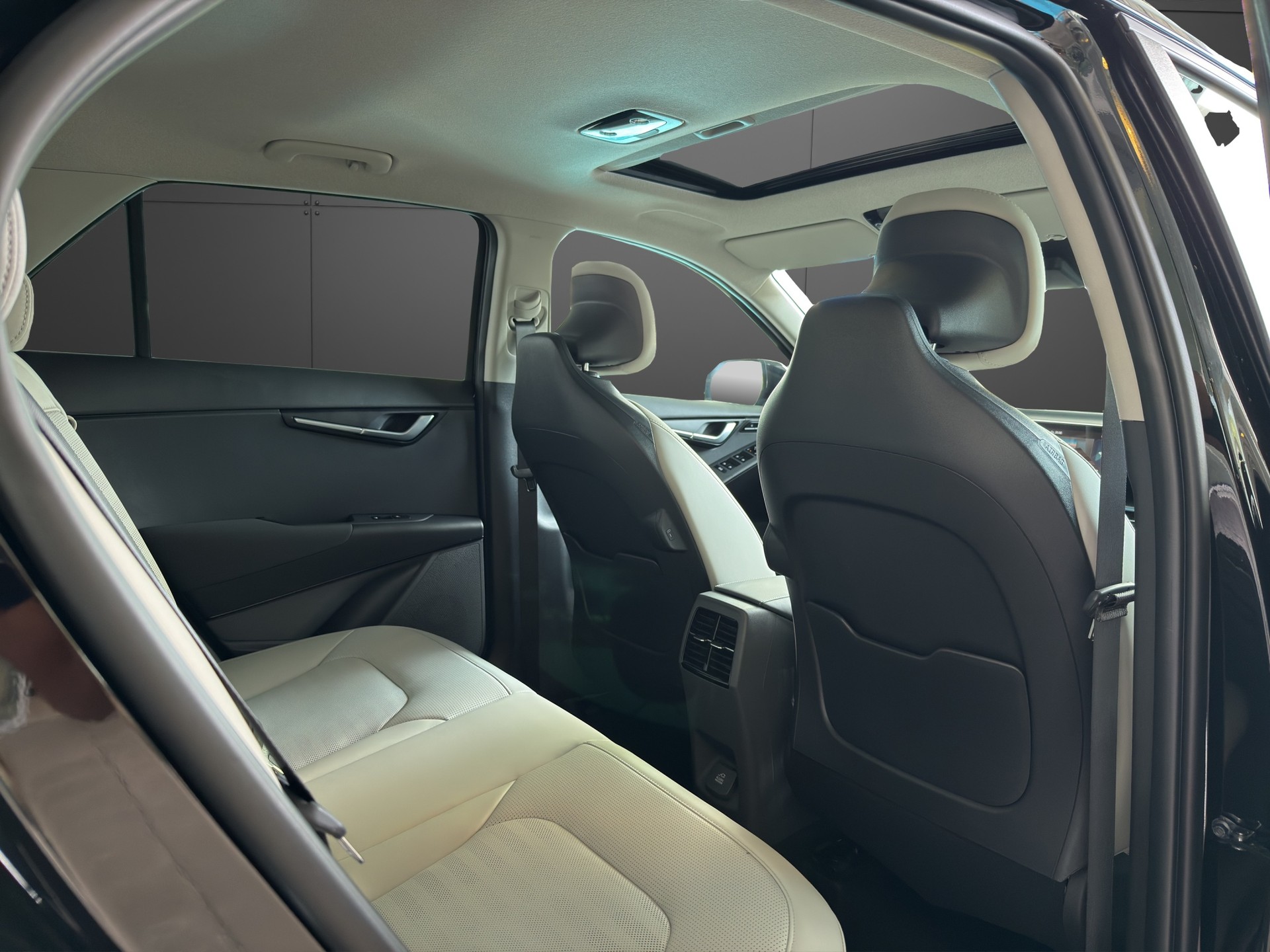 KIA Niro 1.6 GDi Hybrid Style-image-8