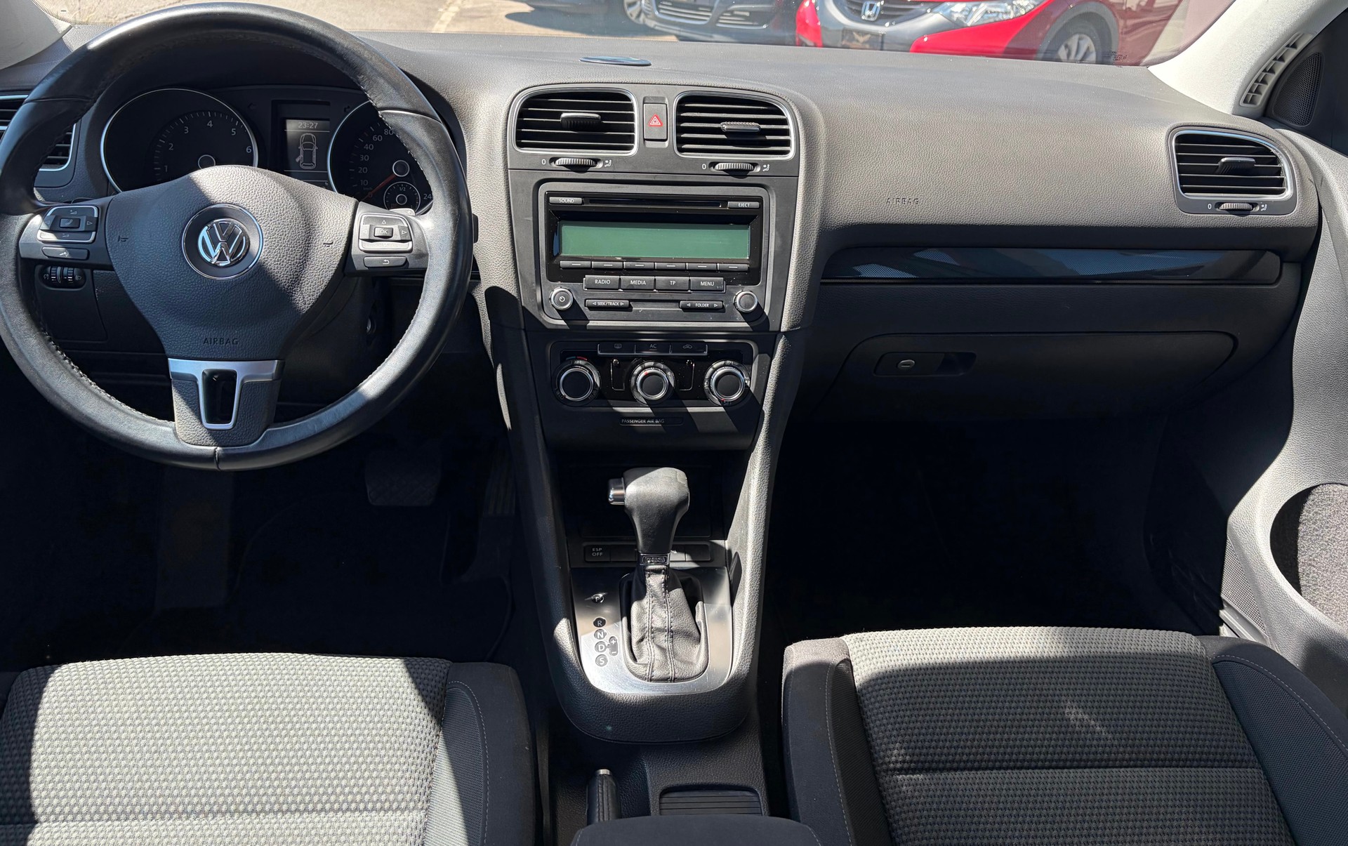 VW Golf 1.4 TSI Comfortline DSG-image-8
