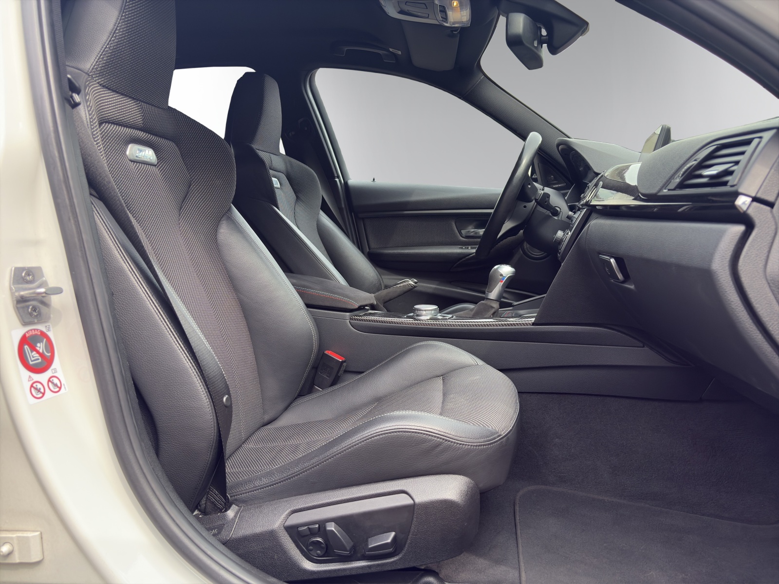 BMW M3-image-11