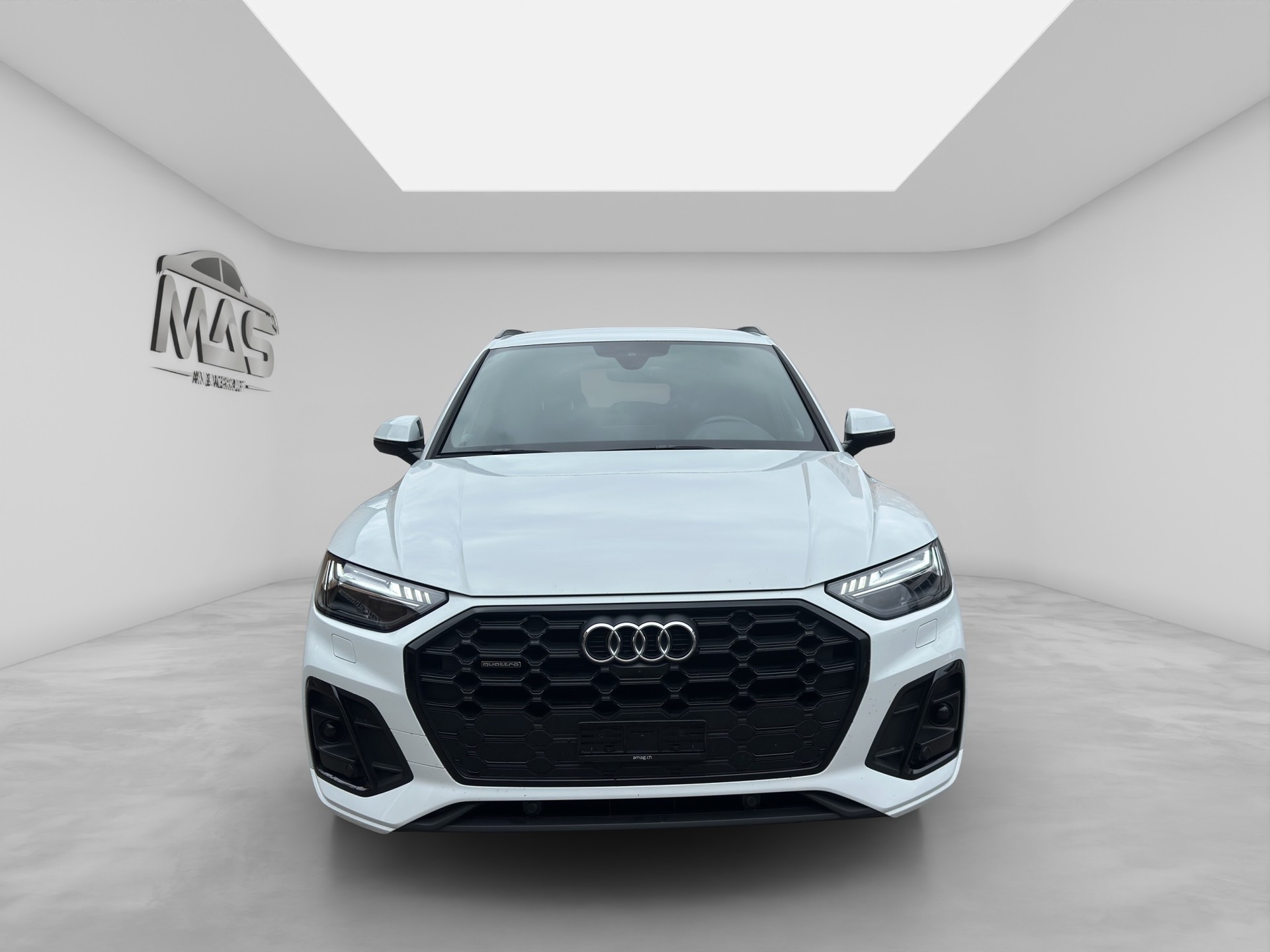 AUDI Q5 45 TFSI S-line quattro S-tronic-image-1