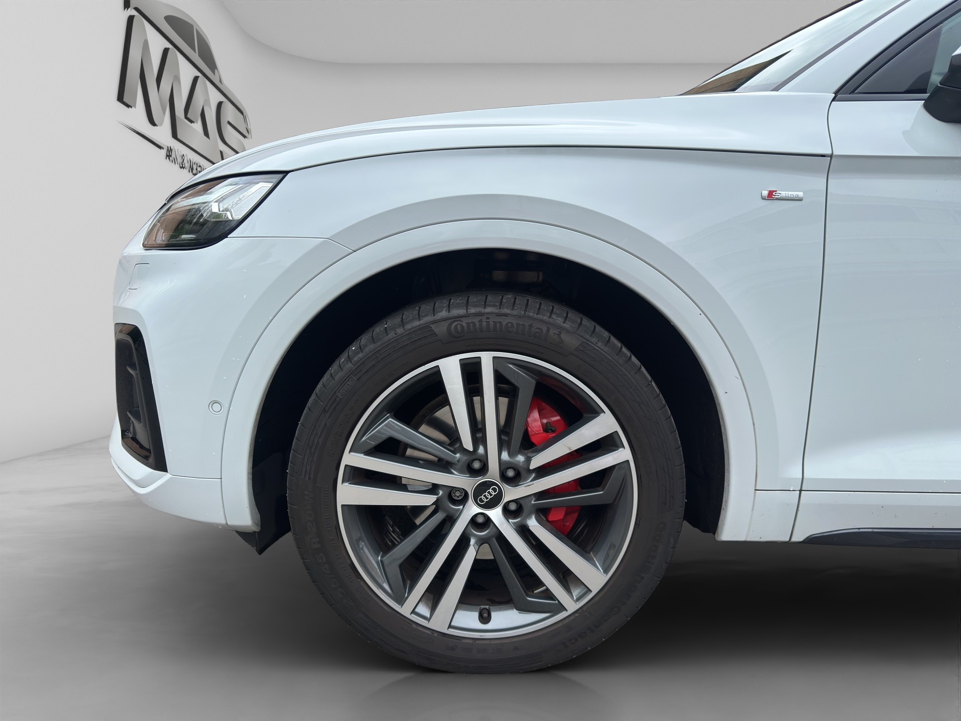 AUDI Q5 45 TFSI S-line quattro S-tronic-image-13