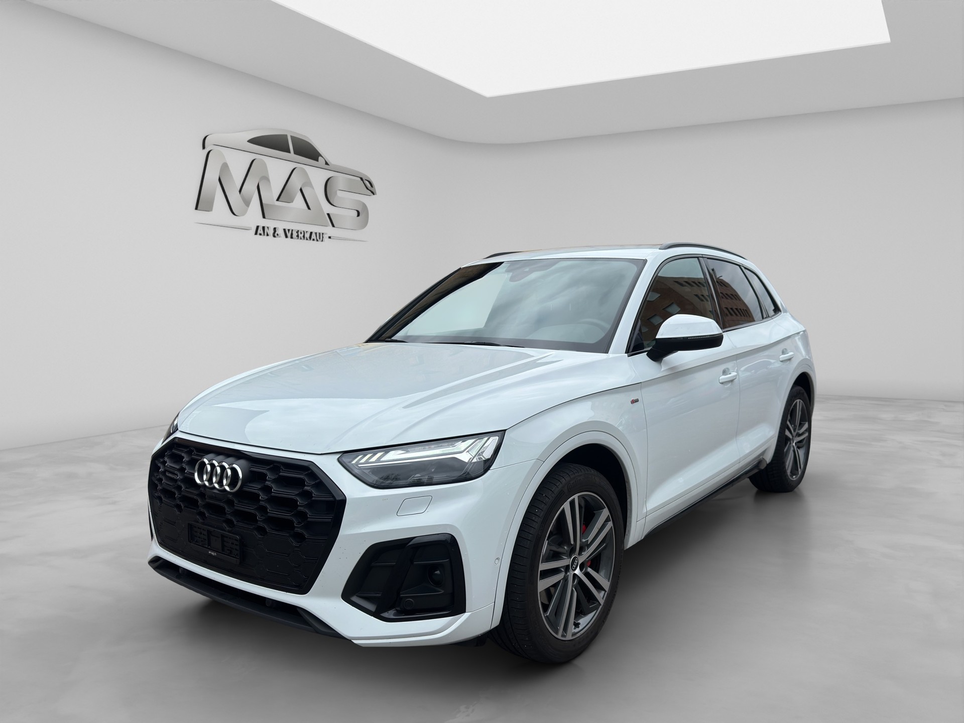 AUDI Q5 45 TFSI S-line quattro S-tronic-image-0
