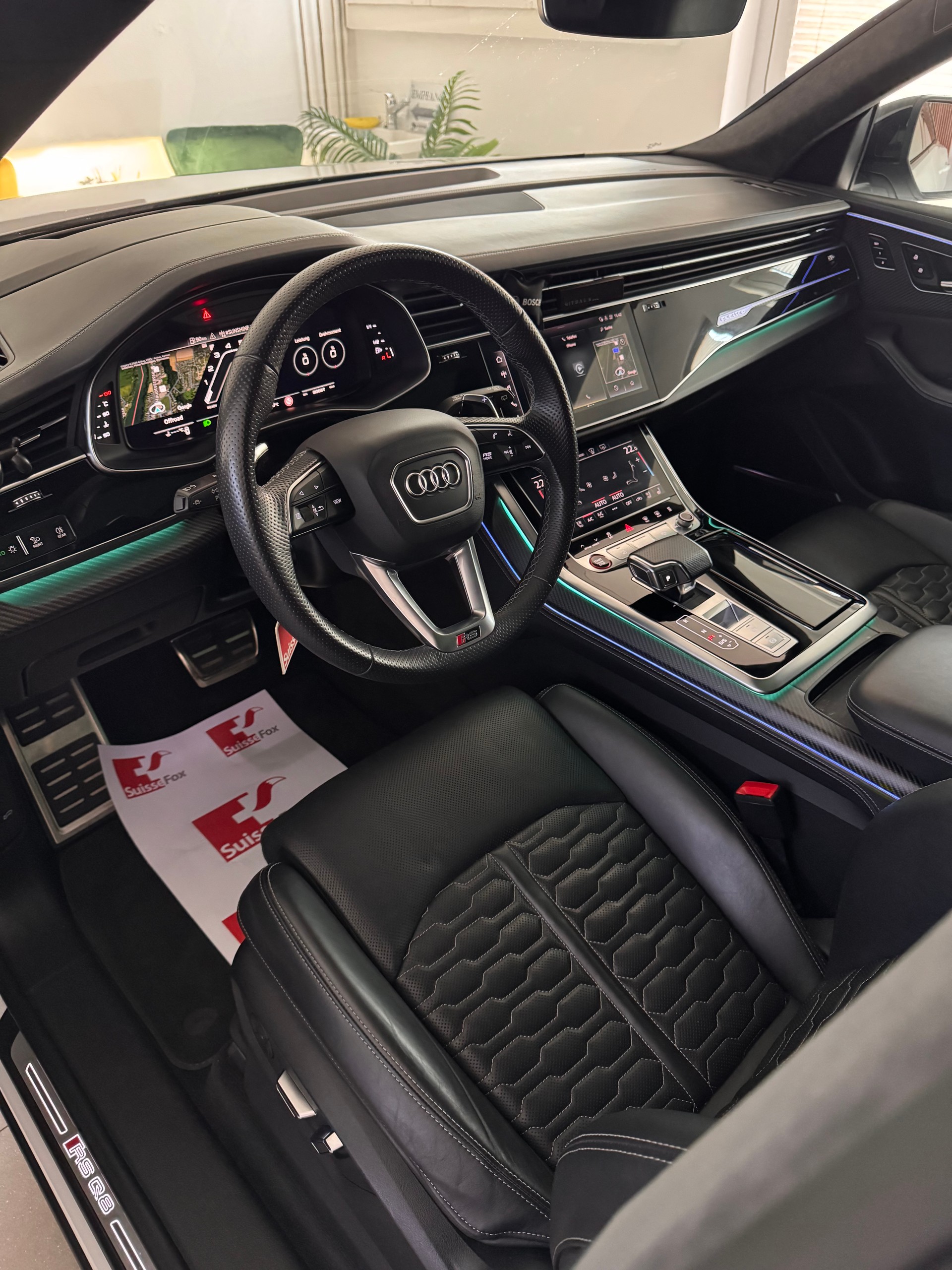 AUDI RSQ8 Quattro Tiptronic*CH-Fahrzeug*Panoramadach*AHK elektrisch *23 Zoll RS-Felgen *Standheizung*-image-8