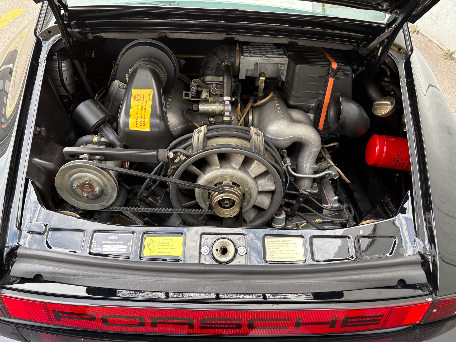 PORSCHE 3.2 Carrera-image-4