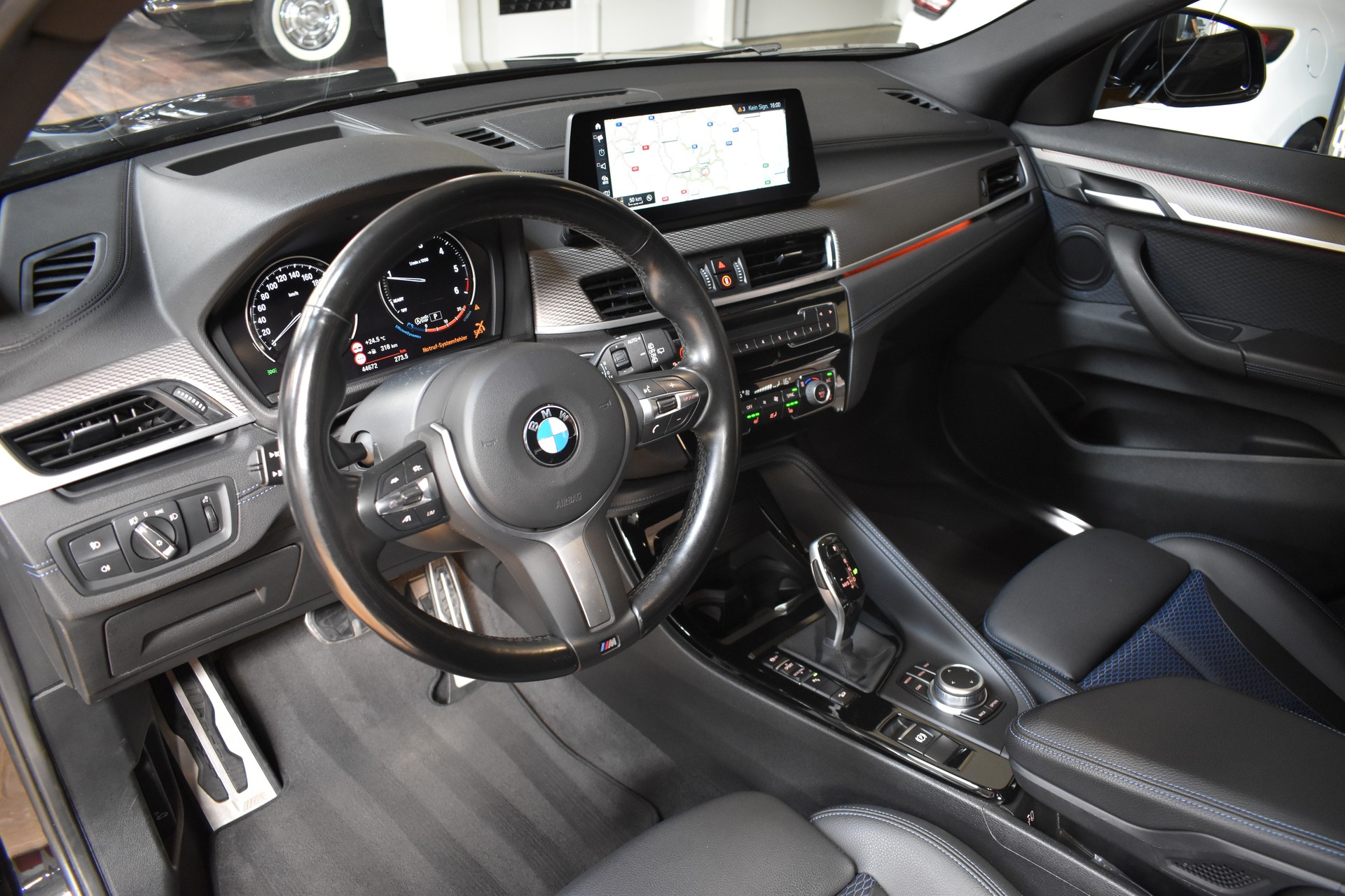 BMW X2 xDrive 18d M Sport X Steptronic / 8-Stufen-Automat Steptronic-image-7