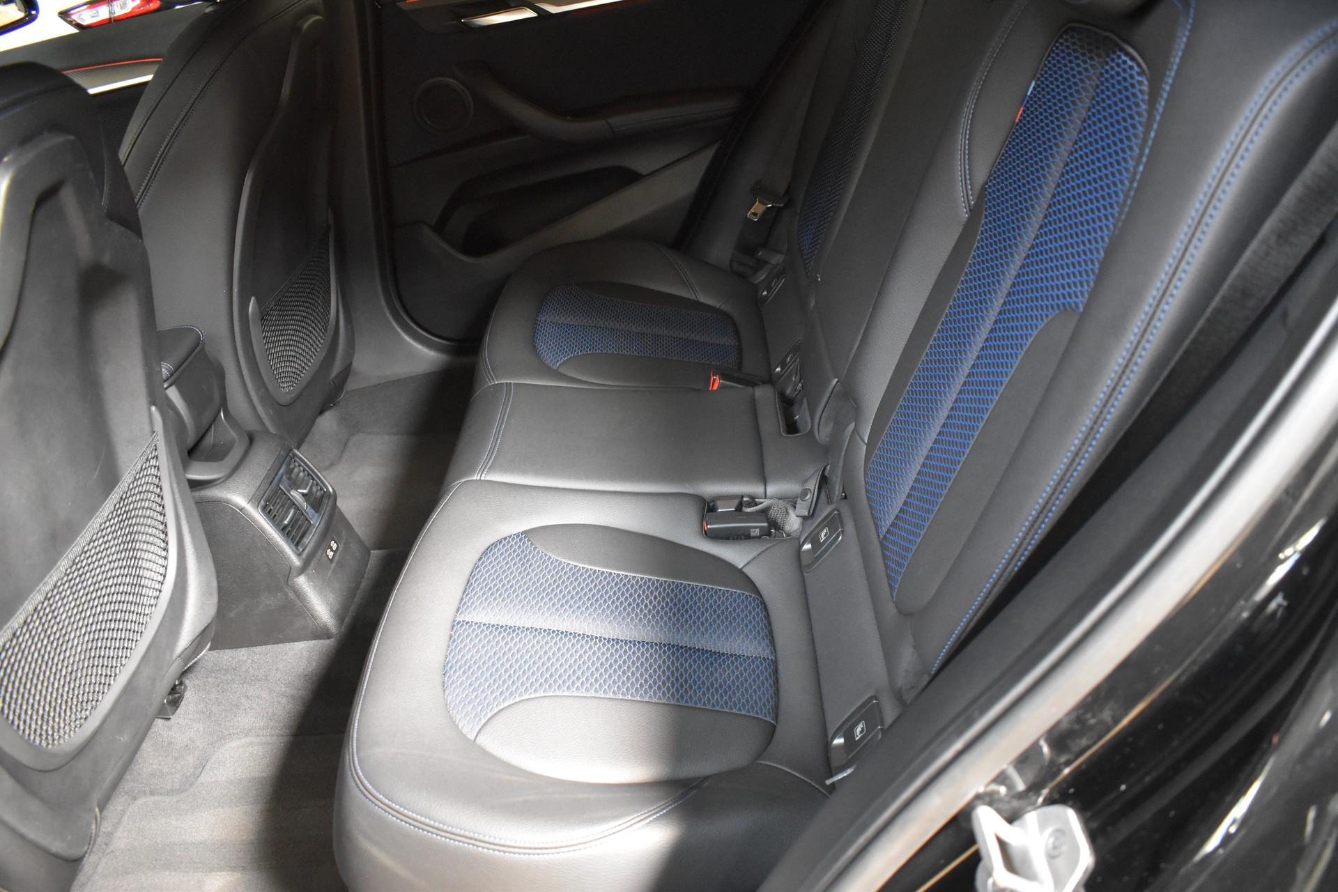 BMW X2 xDrive 18d M Sport X Steptronic / 8-Stufen-Automat Steptronic-image-10