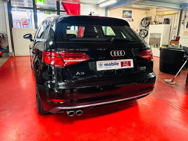 AUDI A3 Sportback 2.0 TFSI quattro S-tronic-image-7