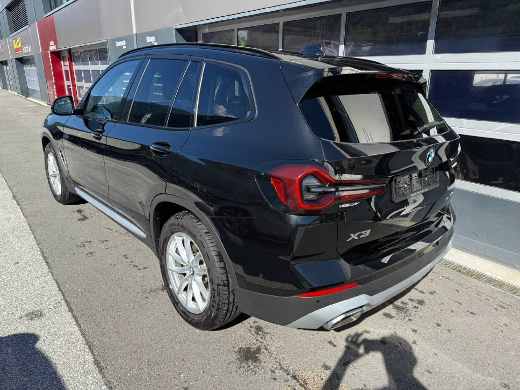 BMW X3 20i xDrive 184 CV (CH)-showroom-element-2