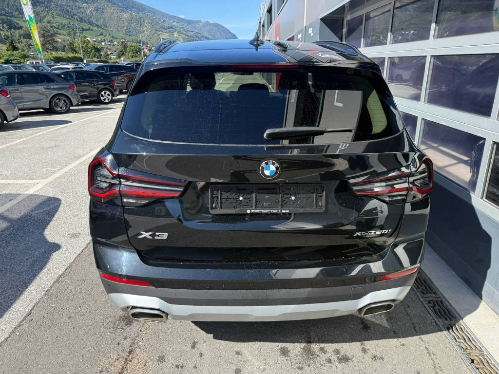 BMW X3 20i xDrive 184 CV (CH)-image-4