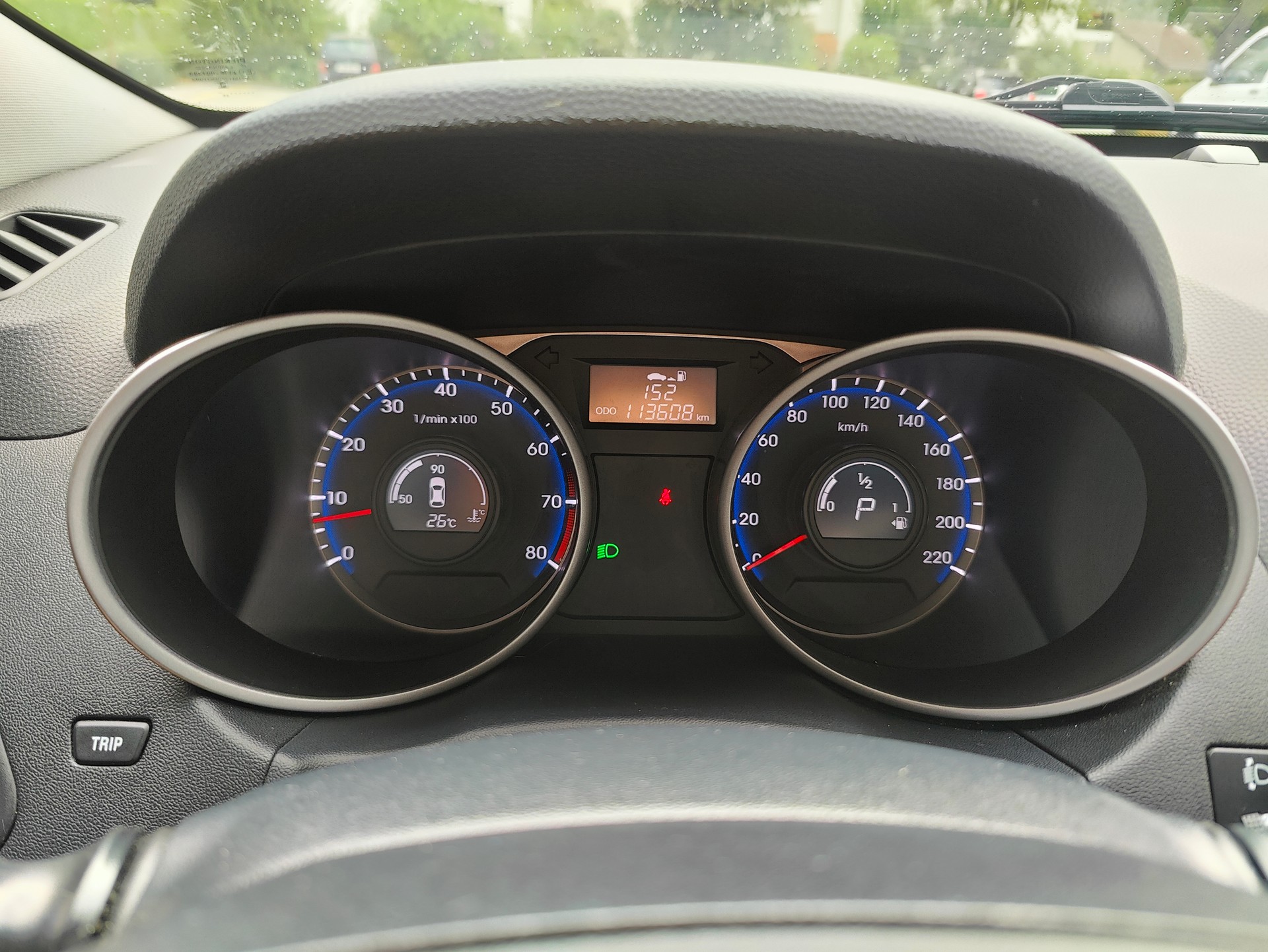 HYUNDAI iX 35 2.0 Style 4WD Automatic-image-14