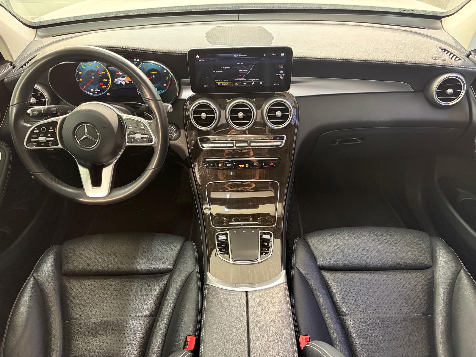 MERCEDES-BENZ GLC 200 AMG Line 4Matic 9G-Tronic - Toit ouvrant-image-17