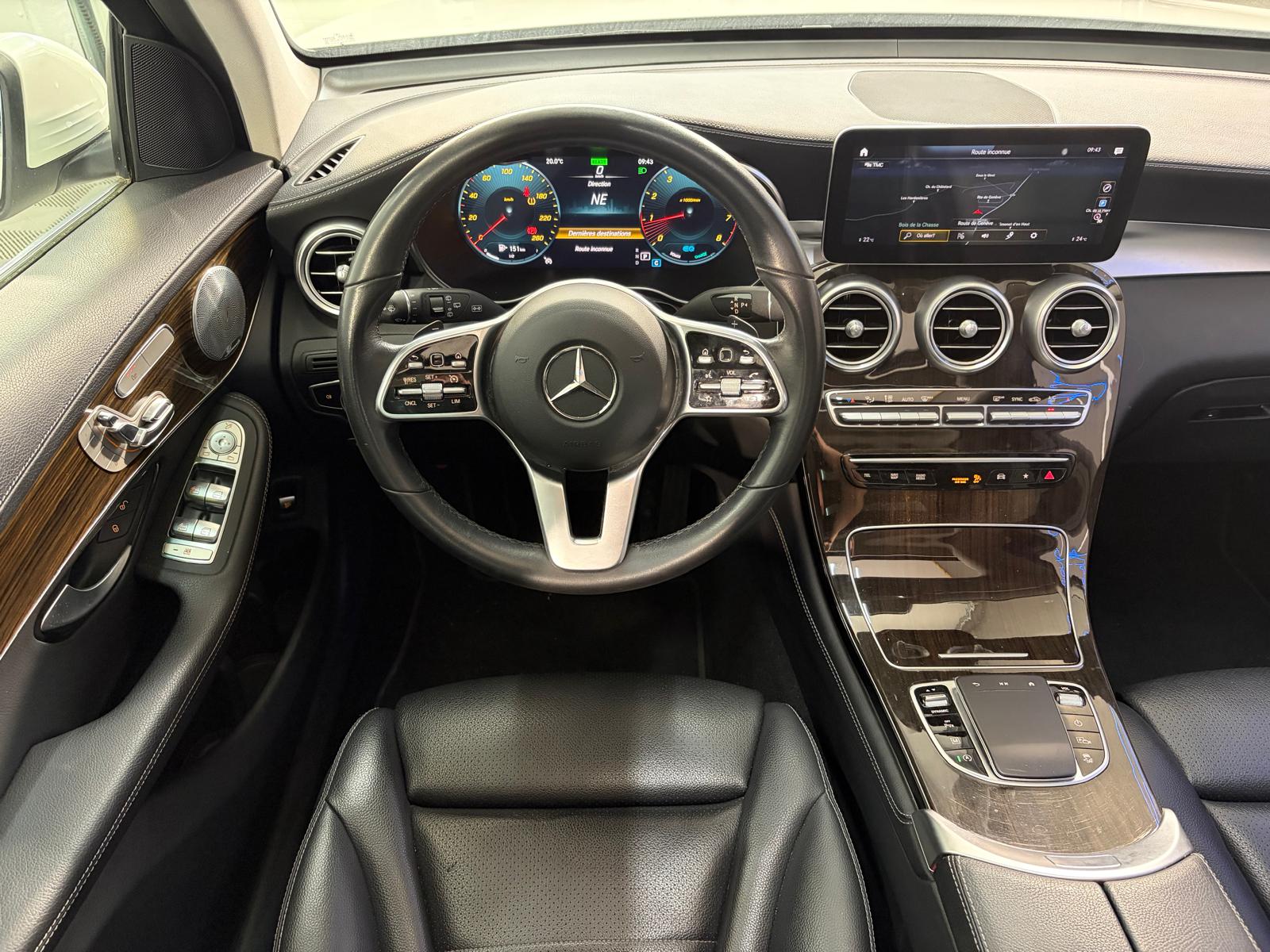 MERCEDES-BENZ GLC 200 AMG Line 4Matic 9G-Tronic - Toit ouvrant-image-18
