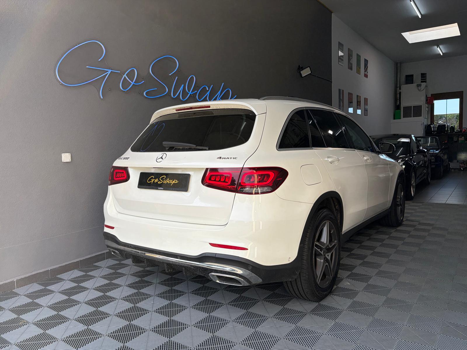 MERCEDES-BENZ GLC 200 AMG Line 4Matic 9G-Tronic - Toit ouvrant-image-3