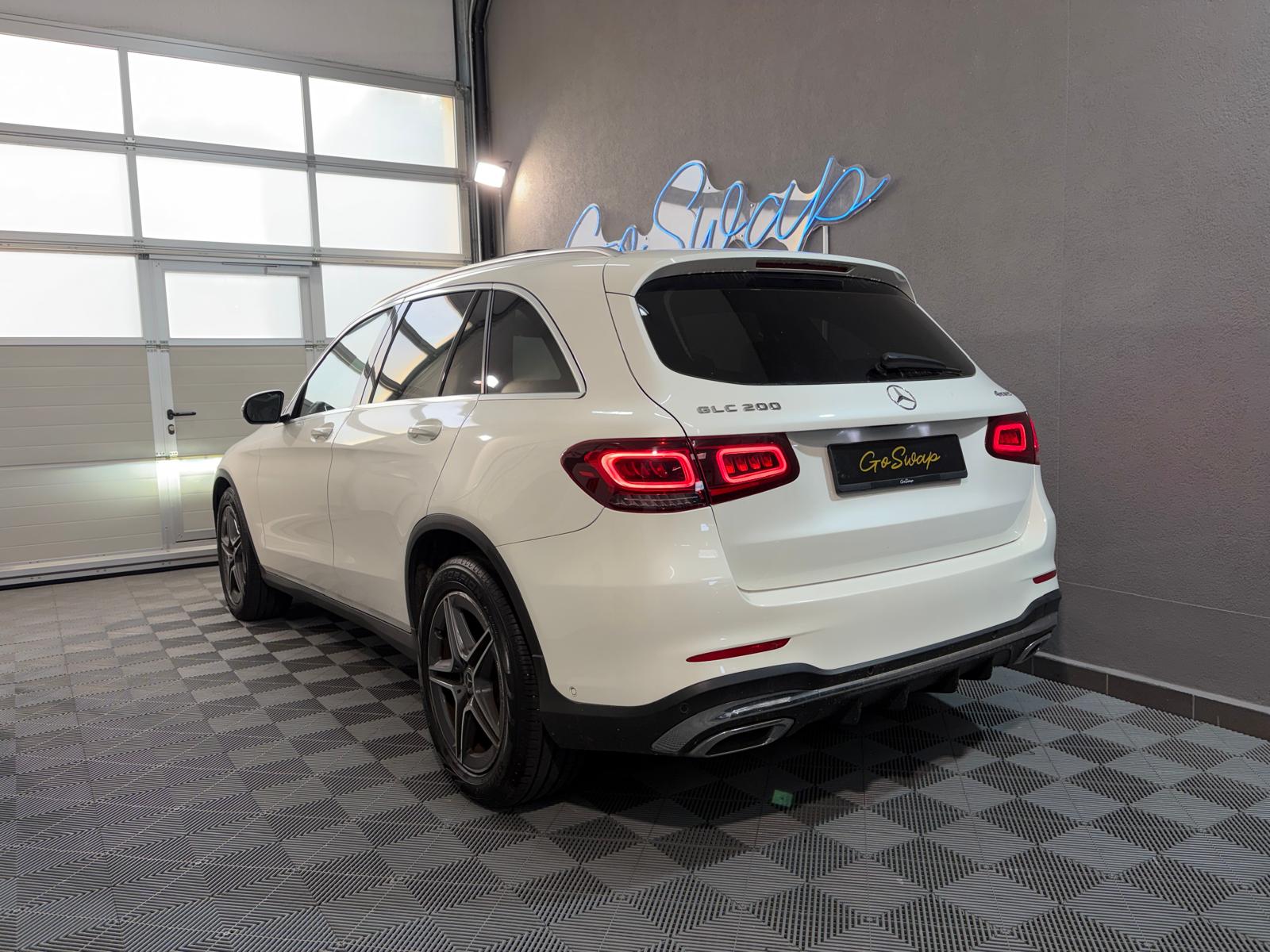 MERCEDES-BENZ GLC 200 AMG Line 4Matic 9G-Tronic - Toit ouvrant-image-7