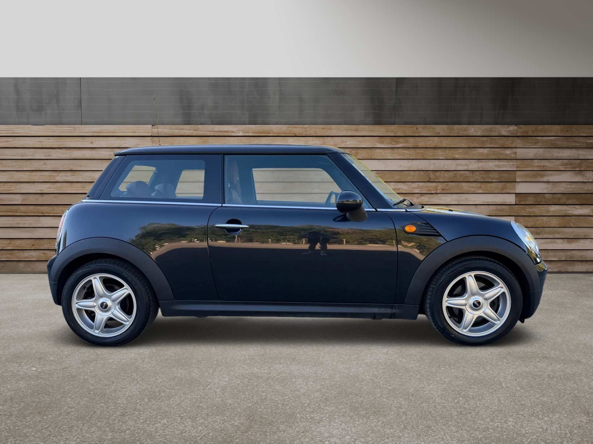 MINI Cooper-image-2