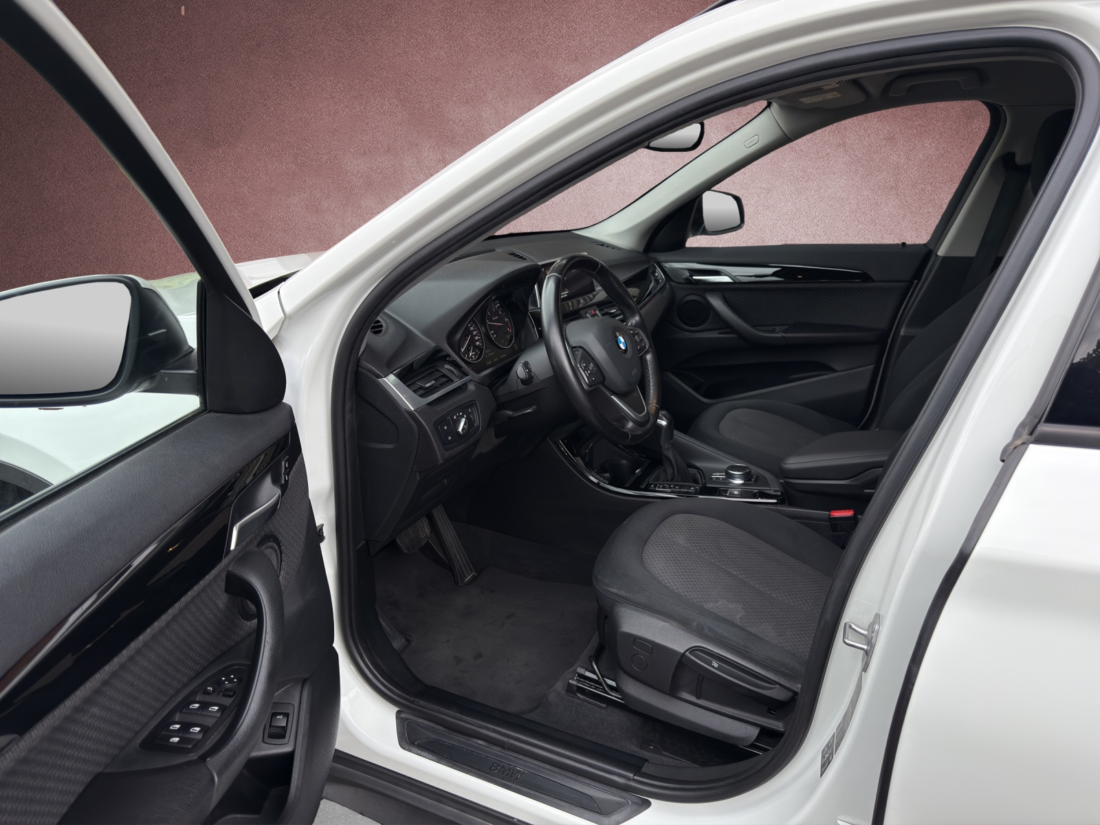 BMW X1 xDrive 20d xLine Steptronic-image-6