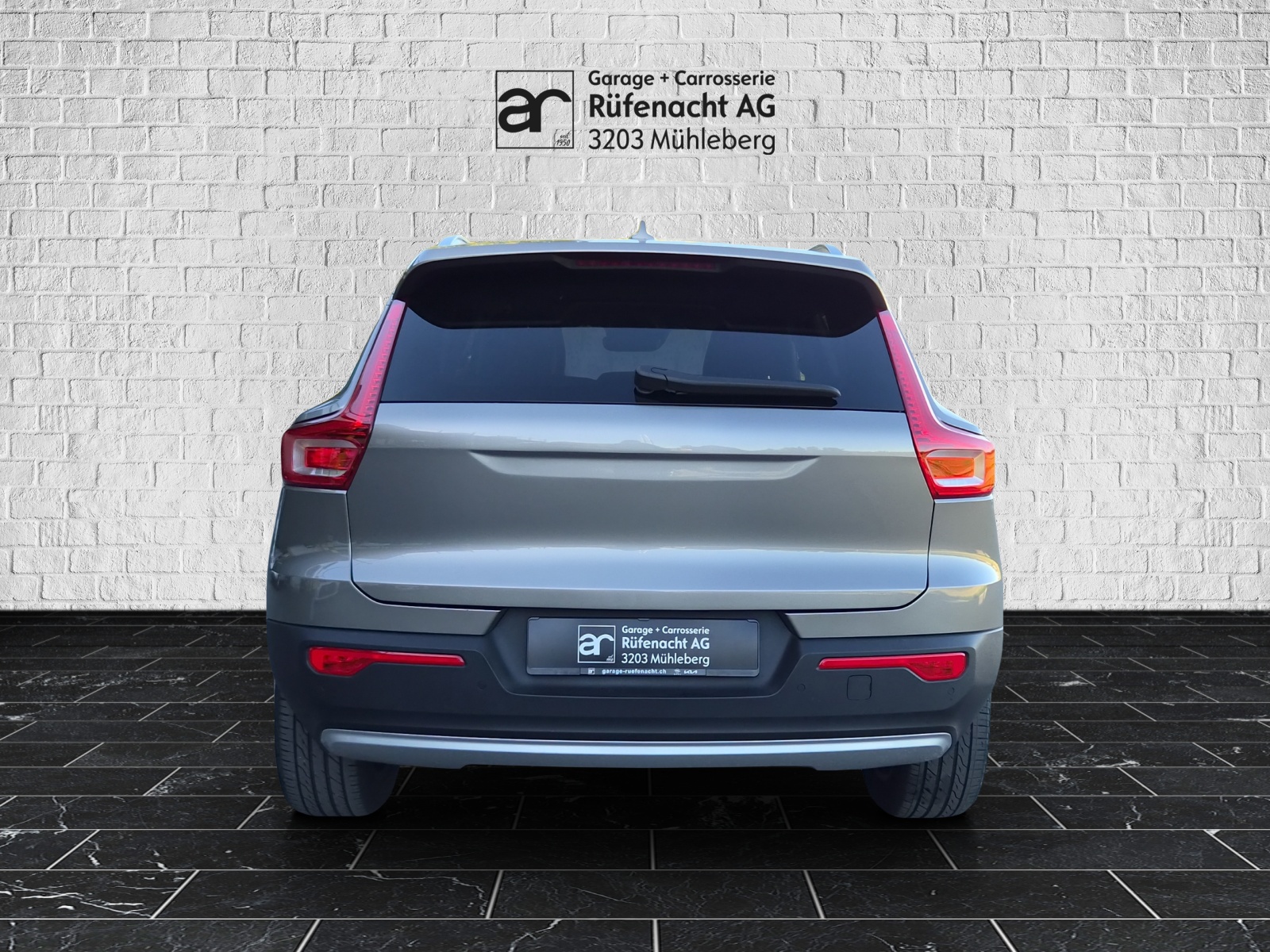 VOLVO XC40 1.5 T5 TE Momentum-image-3