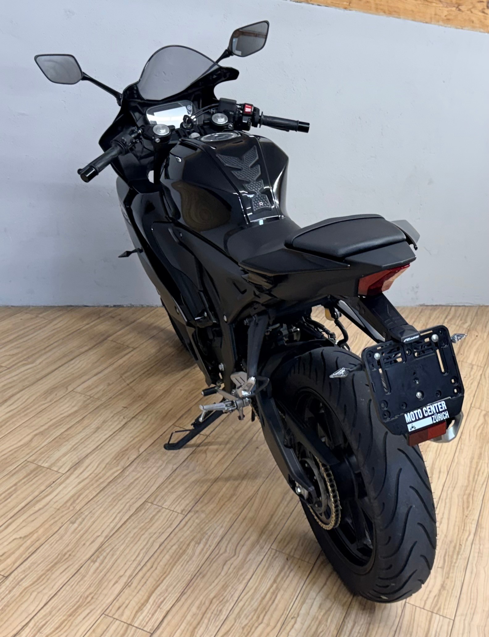 YAMAHA YZF-R 125 ABS-image-4