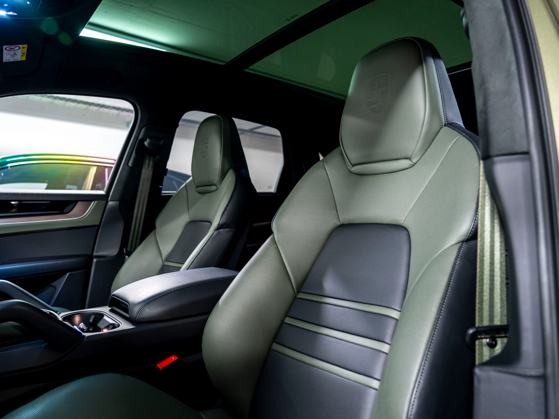 PORSCHE Cayenne S E-Hybrid Tiptronic-image-14