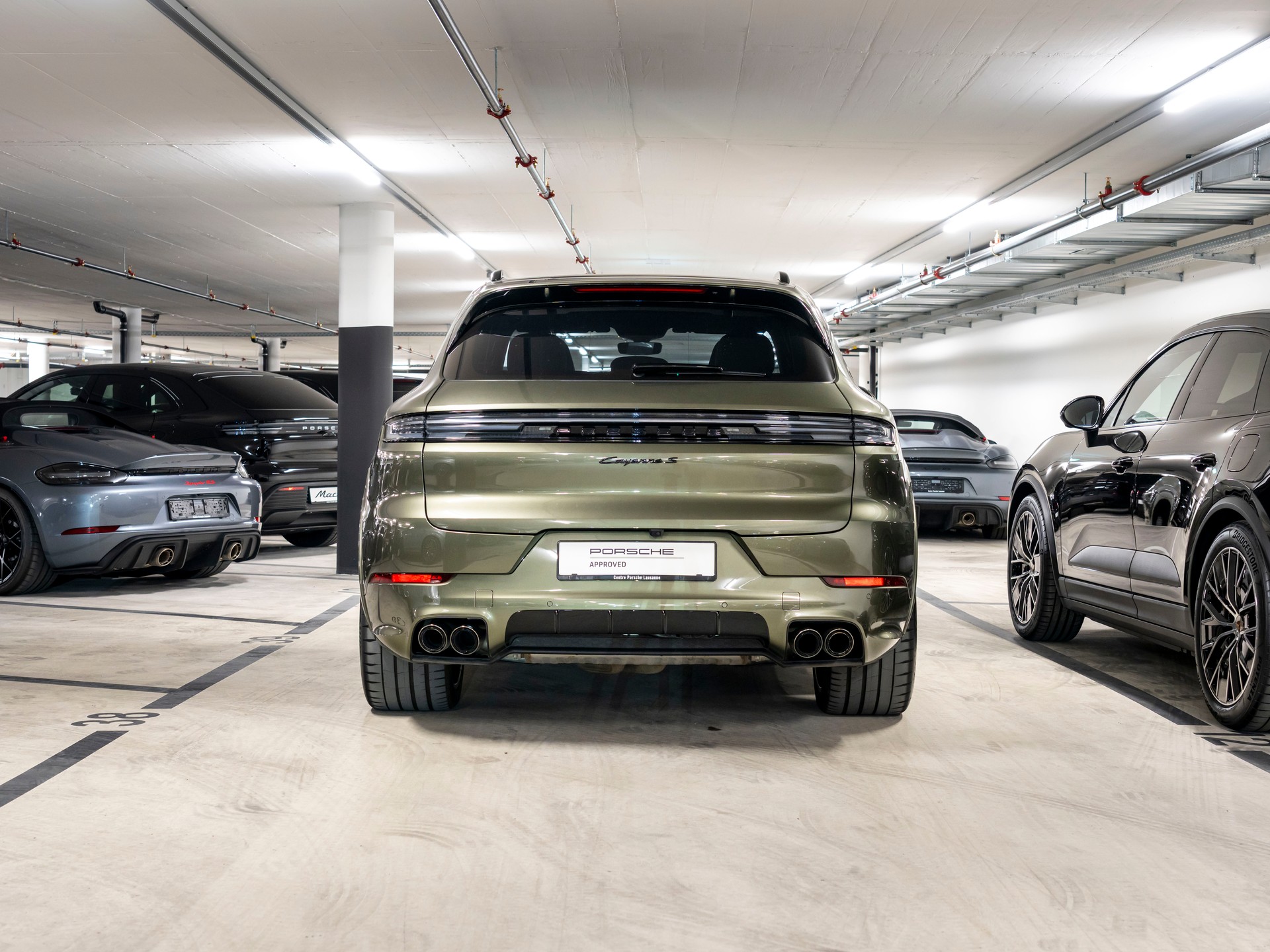 PORSCHE Cayenne S E-Hybrid Tiptronic-image-4