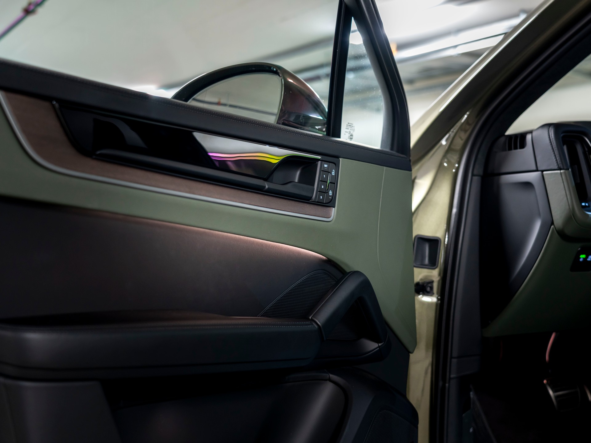 PORSCHE Cayenne S E-Hybrid Tiptronic-image-20
