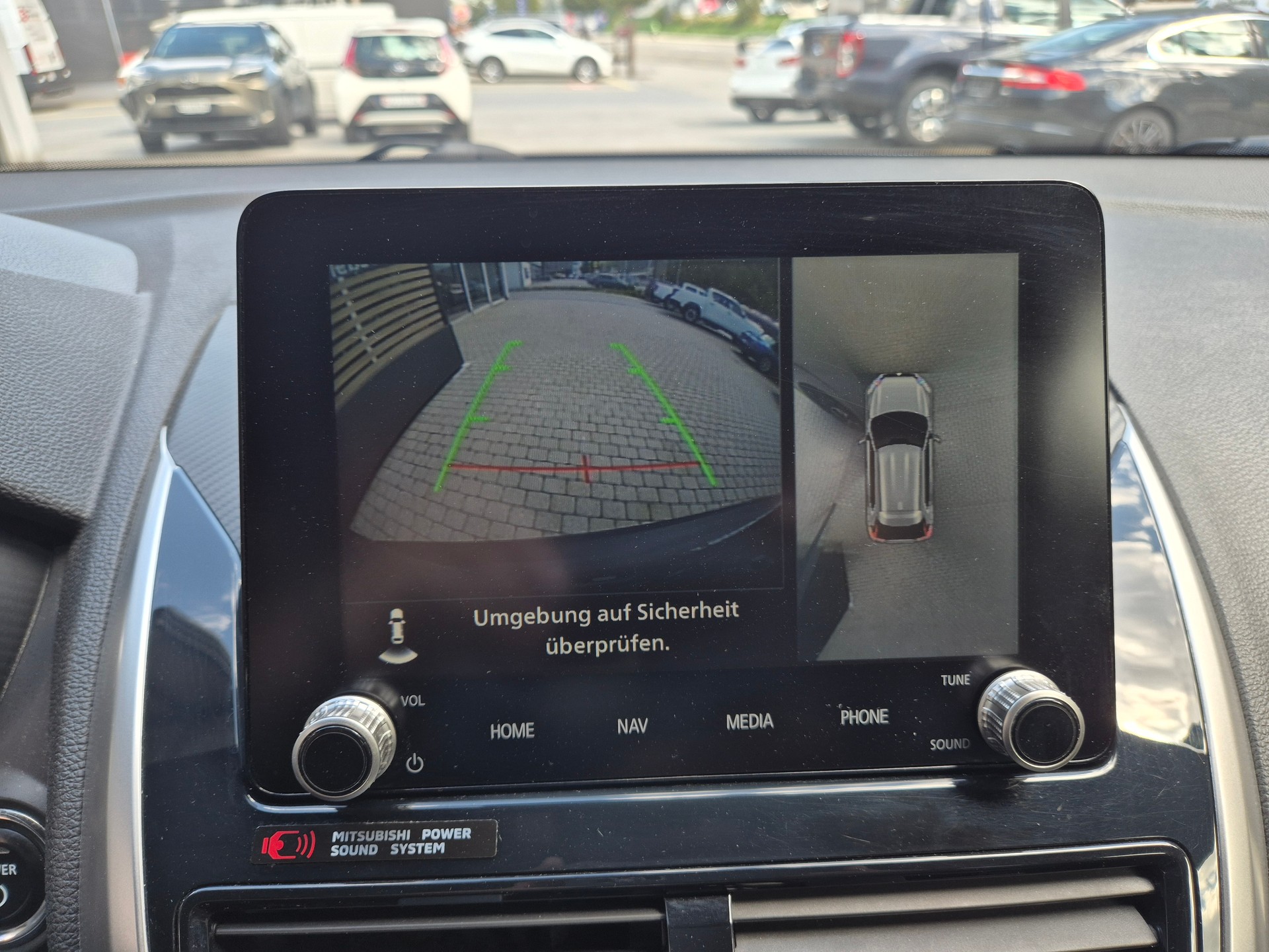 MITSUBISHI Eclipse Cross 2.4 PHEV Diamond 4WD-image-6