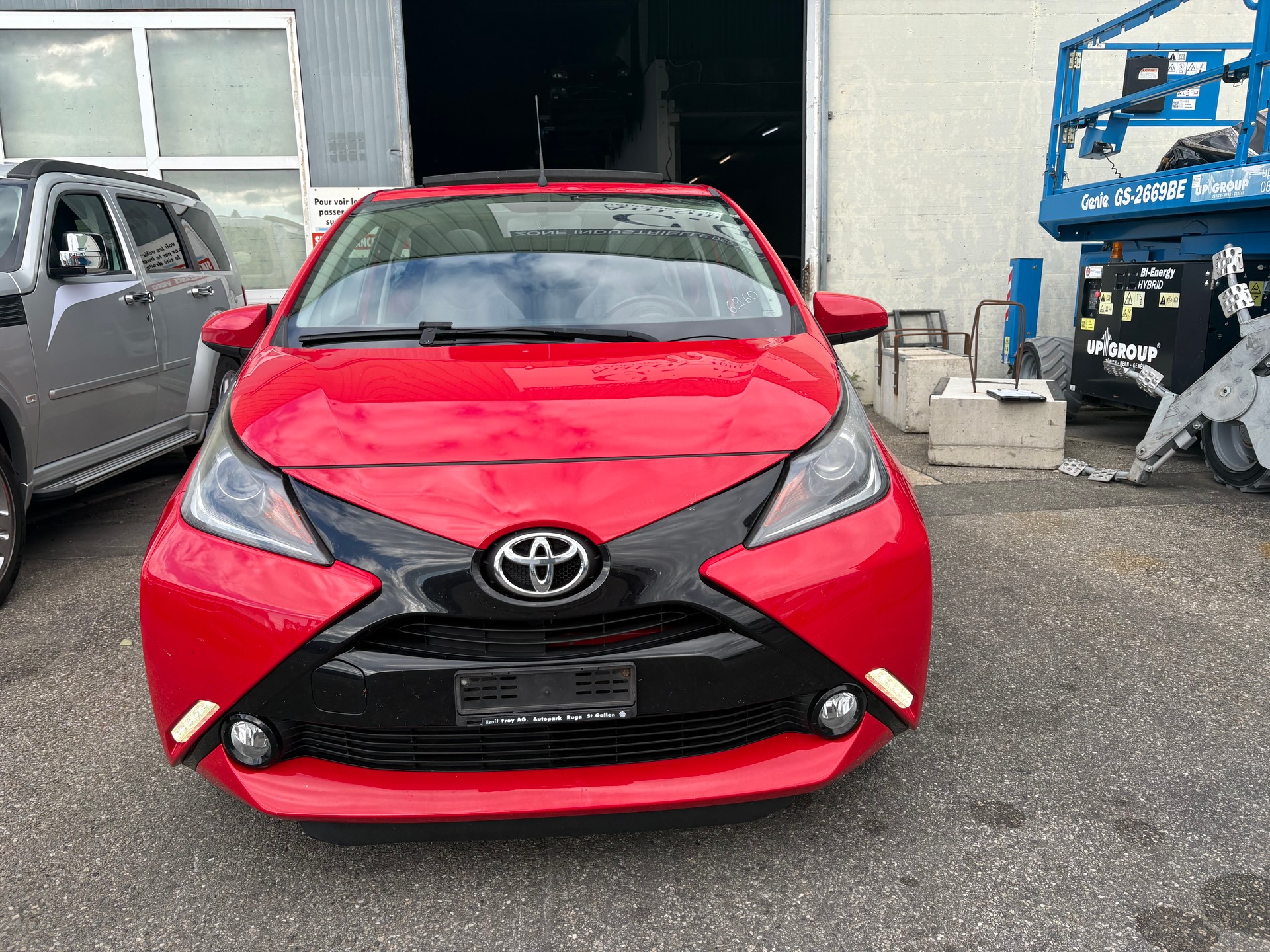 TOYOTA Aygo 1.0 VVT-i x-clusiv-image-3