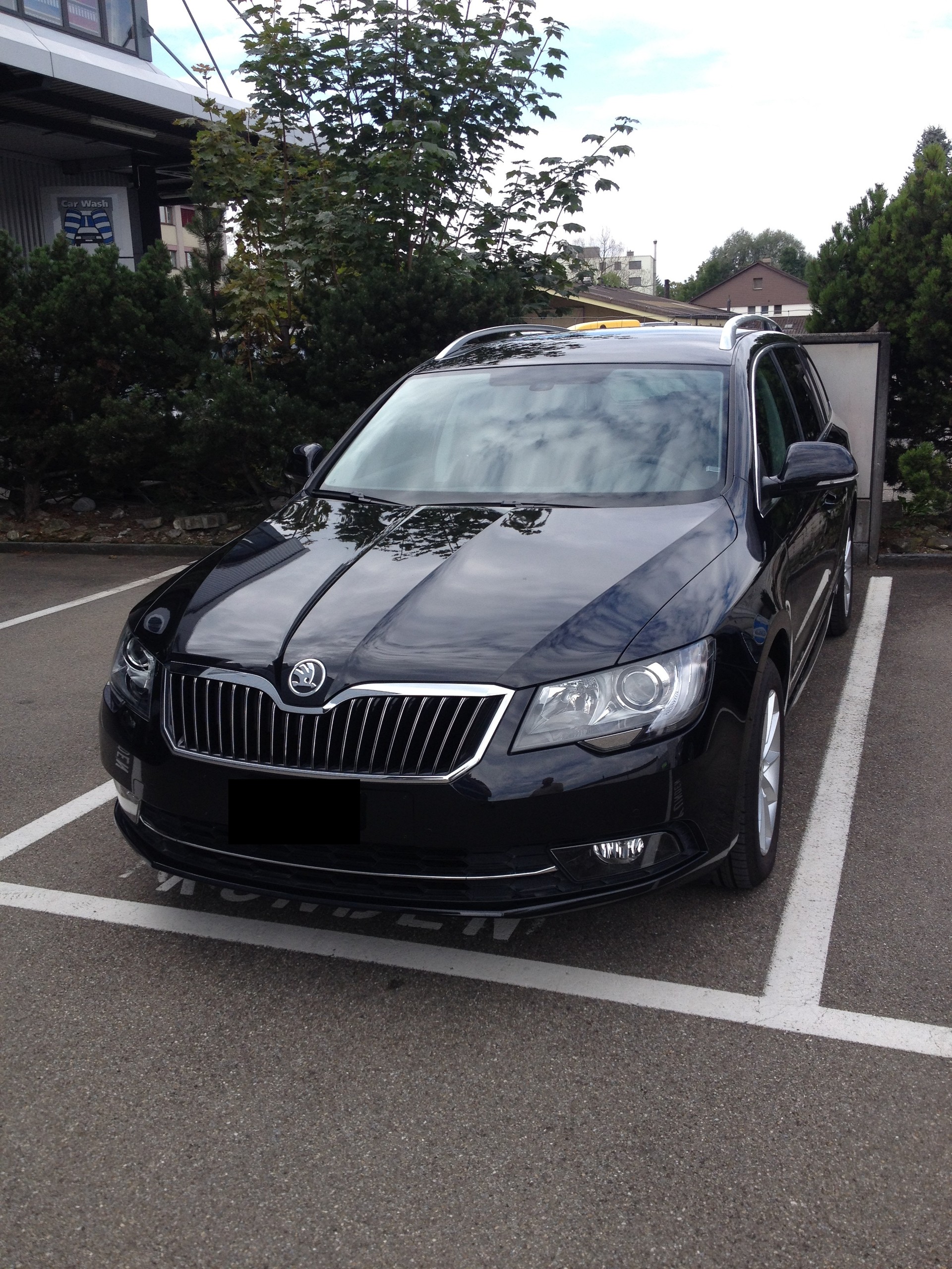 SKODA 2.0 TDI 140 Ambition S/S-image-0