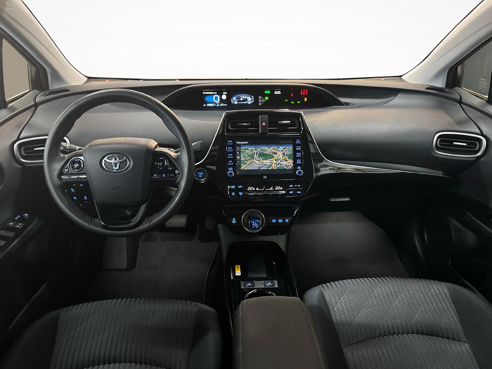 TOYOTA Prius 1.8 VVTi HSD Plug-In Premium-image-8