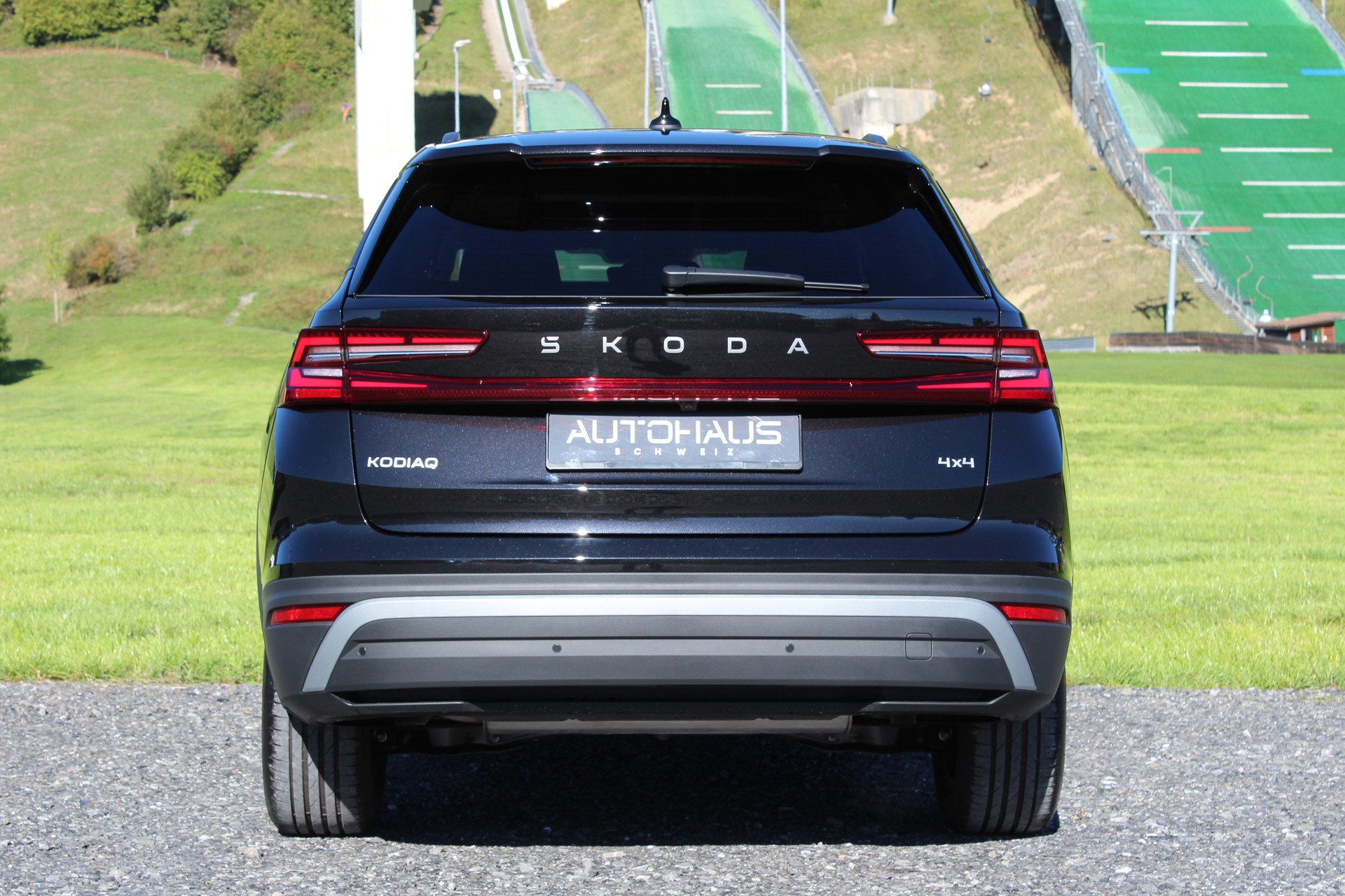 SKODA Kodiaq 2.0 TSI Dynamic 4x4 **7-Plätzer**-image-5