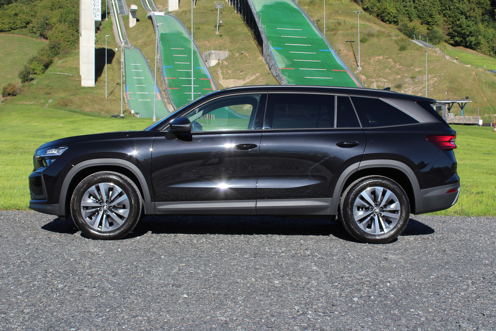 SKODA Kodiaq 2.0 TSI Dynamic 4x4 **7-Plätzer**-image-7