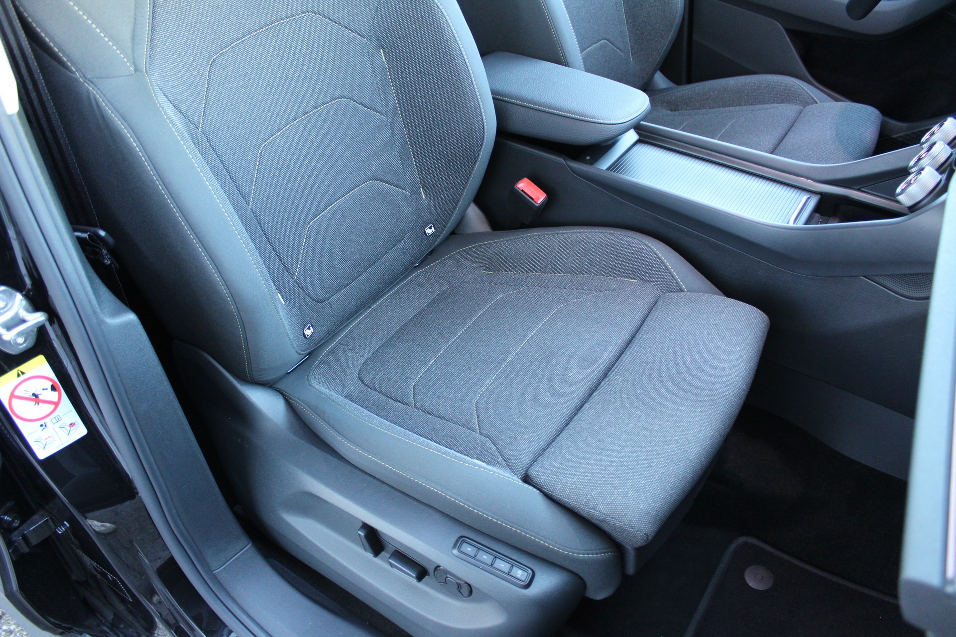 SKODA Kodiaq 2.0 TSI Dynamic 4x4 **7-Plätzer**-image-11