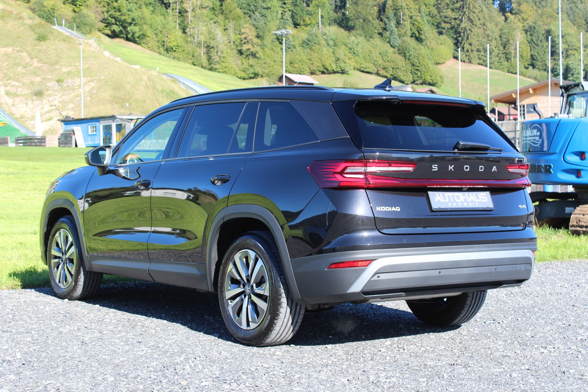 SKODA Kodiaq 2.0 TSI Dynamic 4x4 **7-Plätzer**-image-6