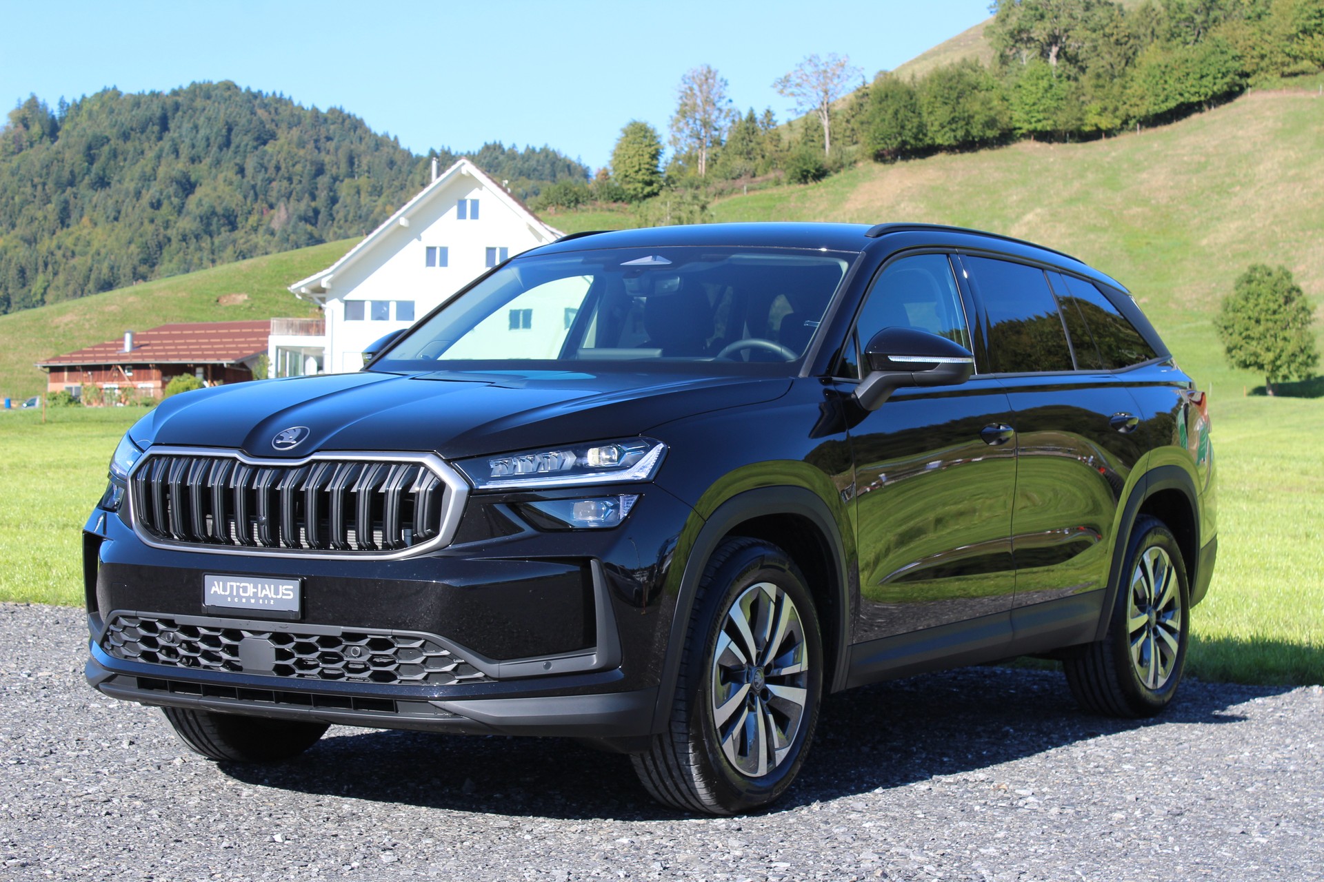 SKODA Kodiaq 2.0 TSI Dynamic 4x4 **7-Plätzer**-image-0