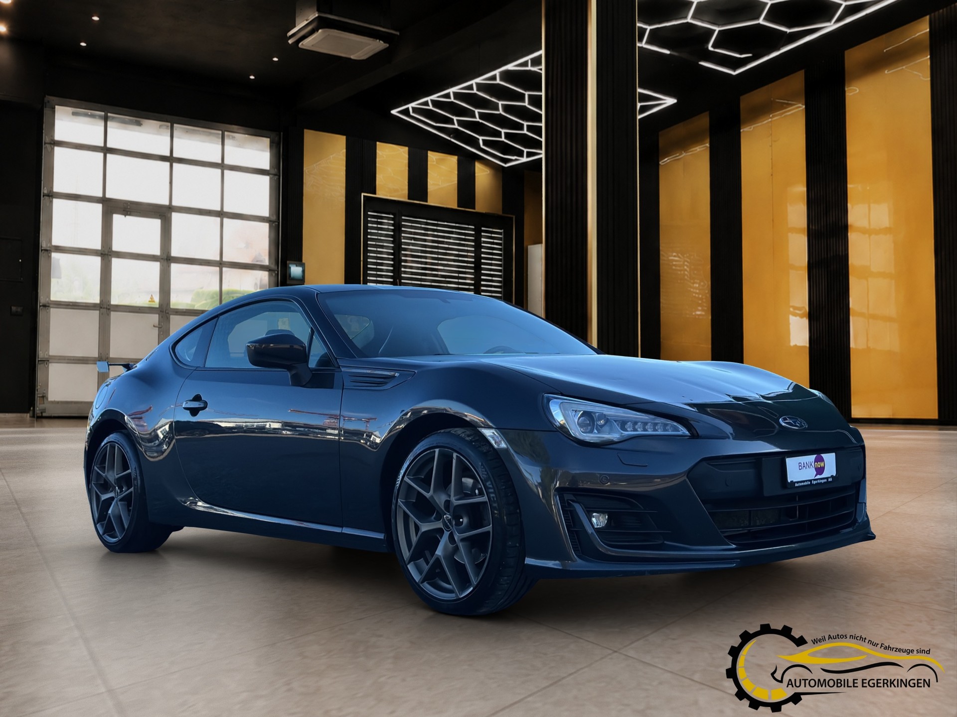 SUBARU BRZ 2.0R-showroom-element-2