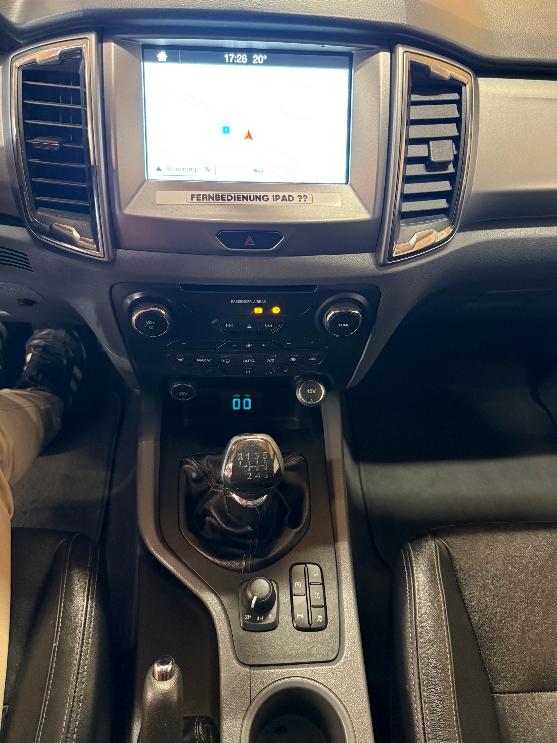 FORD Ranger LTD 3.2 TDCi 4x4-image-8