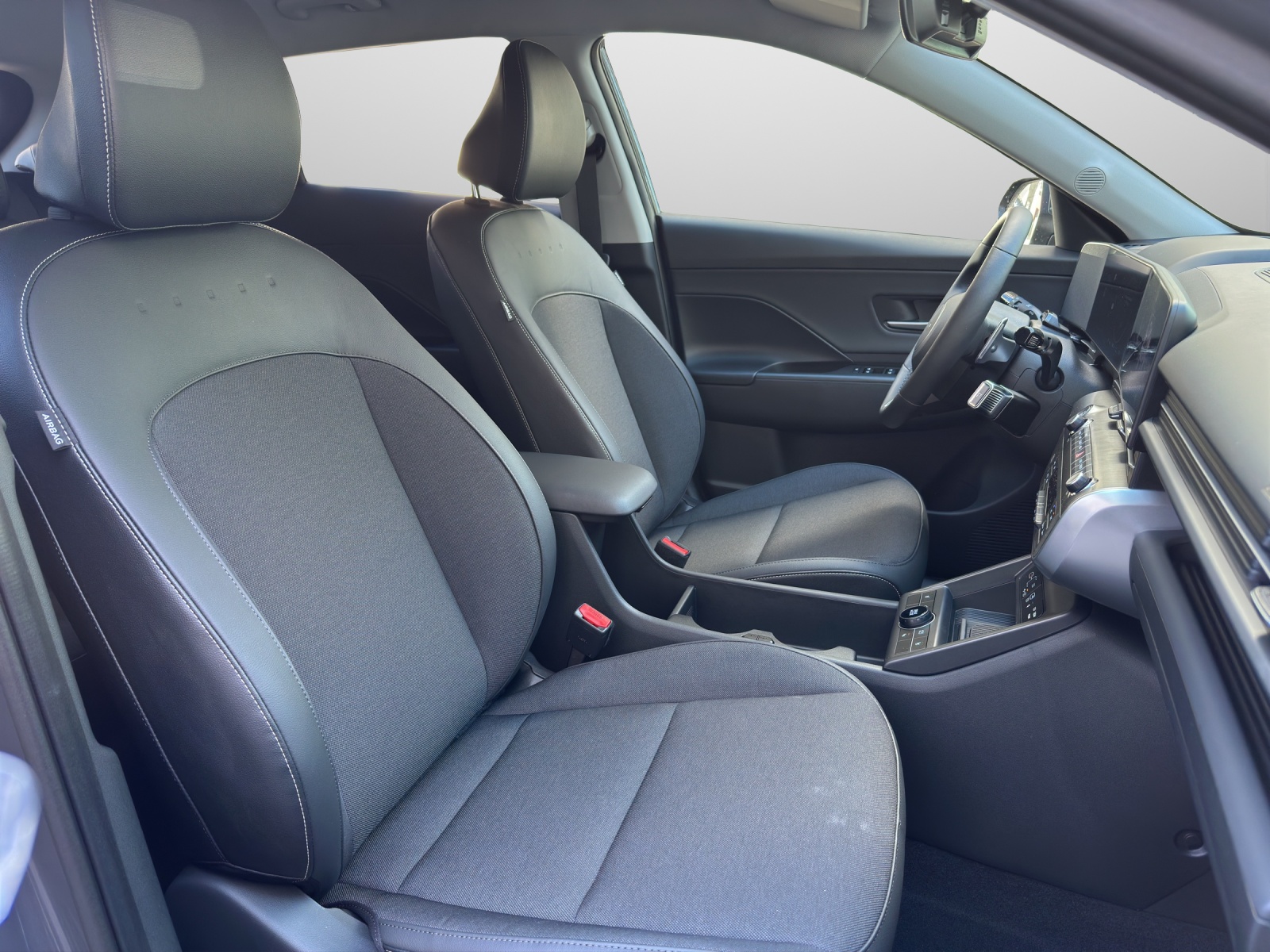 HYUNDAI Kona 65,4 kWh Electric Amplia inkl. Wärmepumpe MY26-image-10