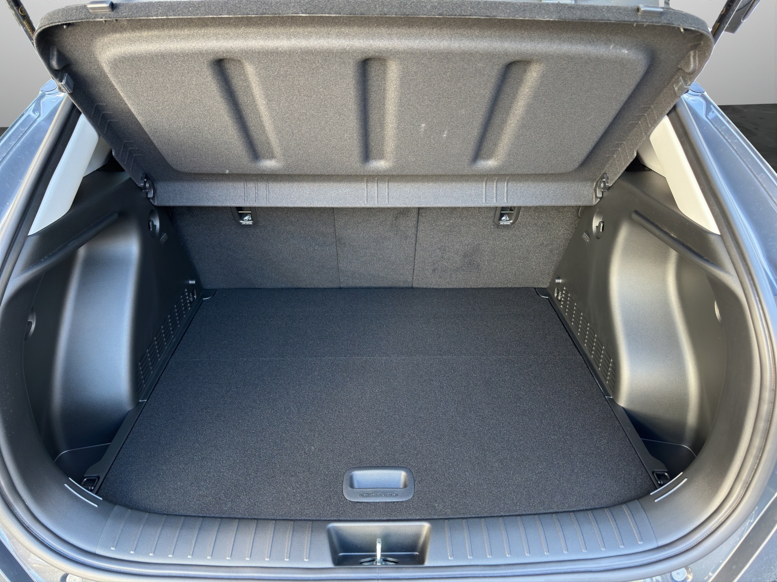 HYUNDAI Kona 65,4 kWh Electric Amplia inkl. Wärmepumpe MY26-image-14