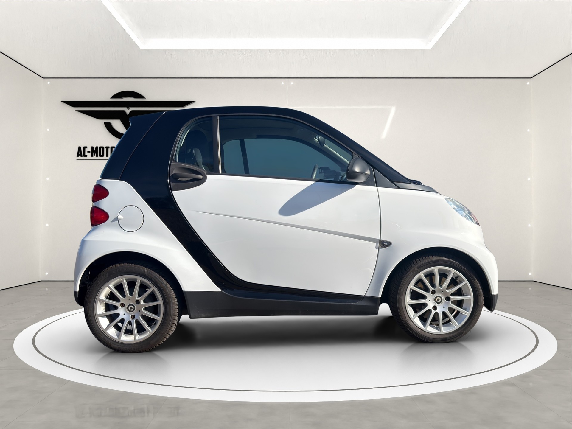SMART fortwo pure mhd softouch-image-7