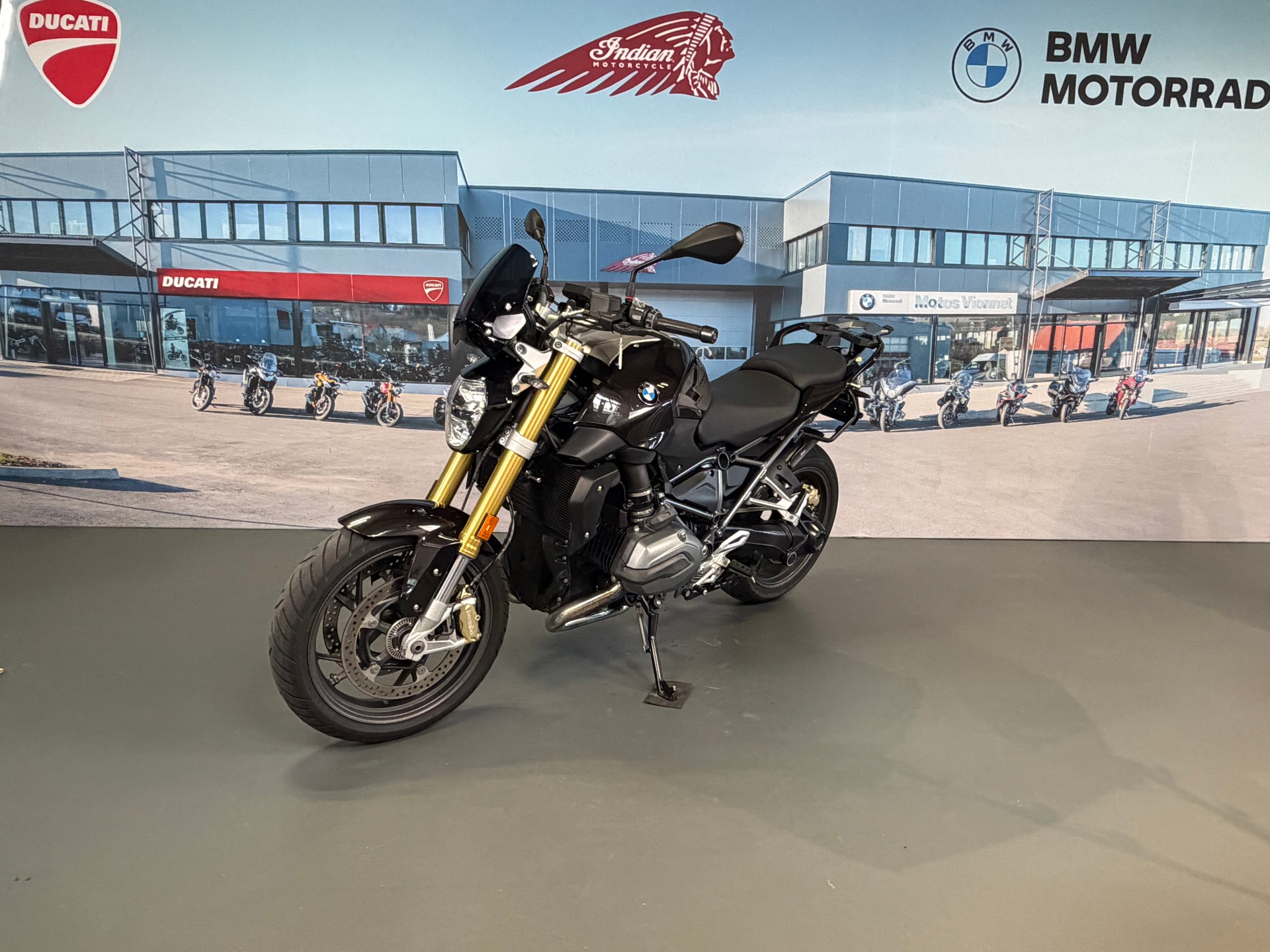 BMW R 1200 R ABS-showroom-element-2