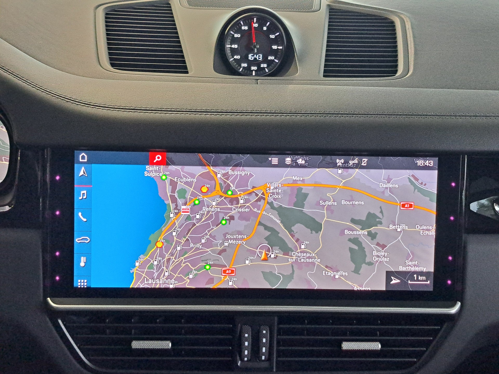 PORSCHE Cayenne S-image-13