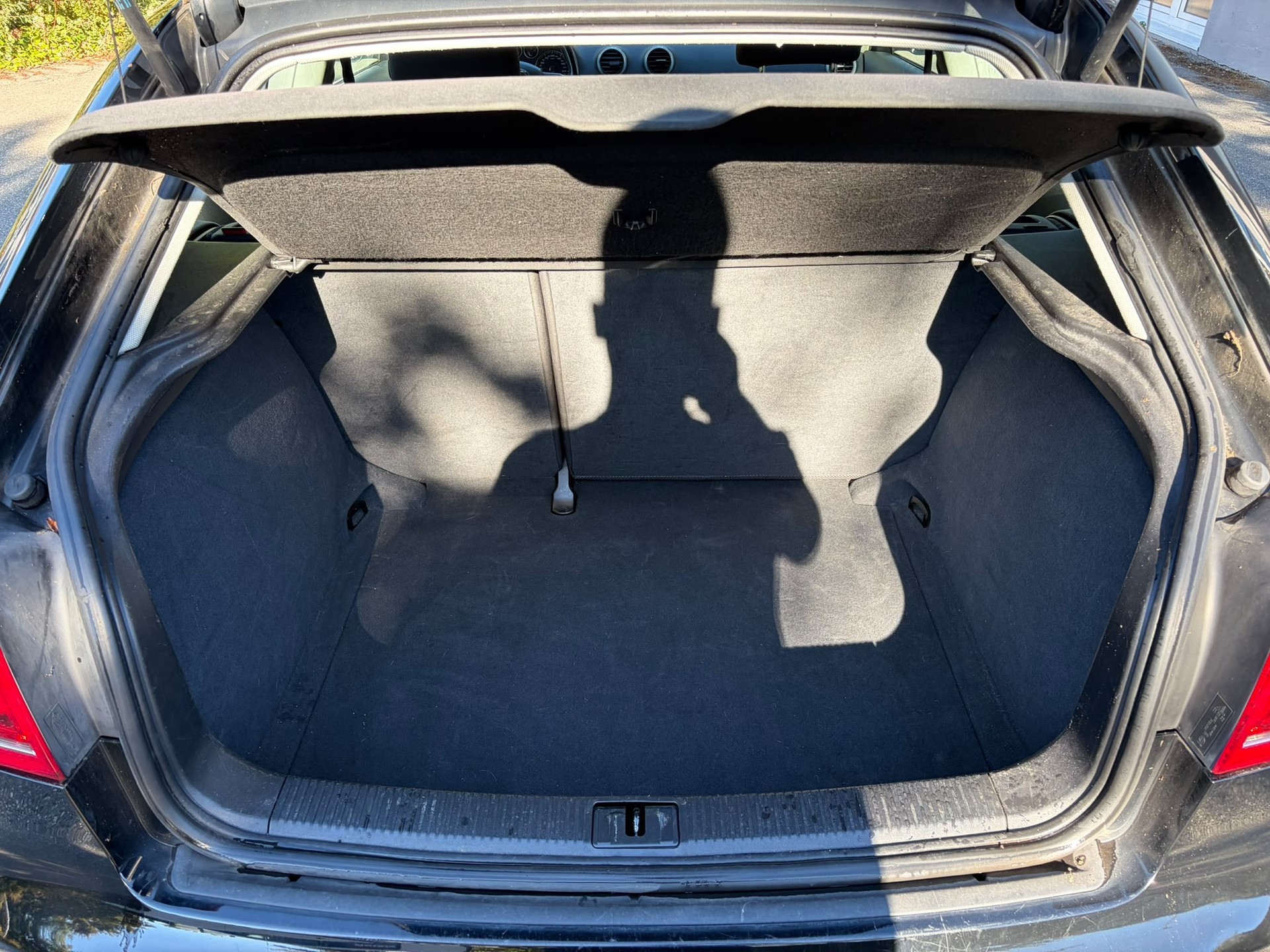 AUDI A3 1.6 Ambiente-image-12