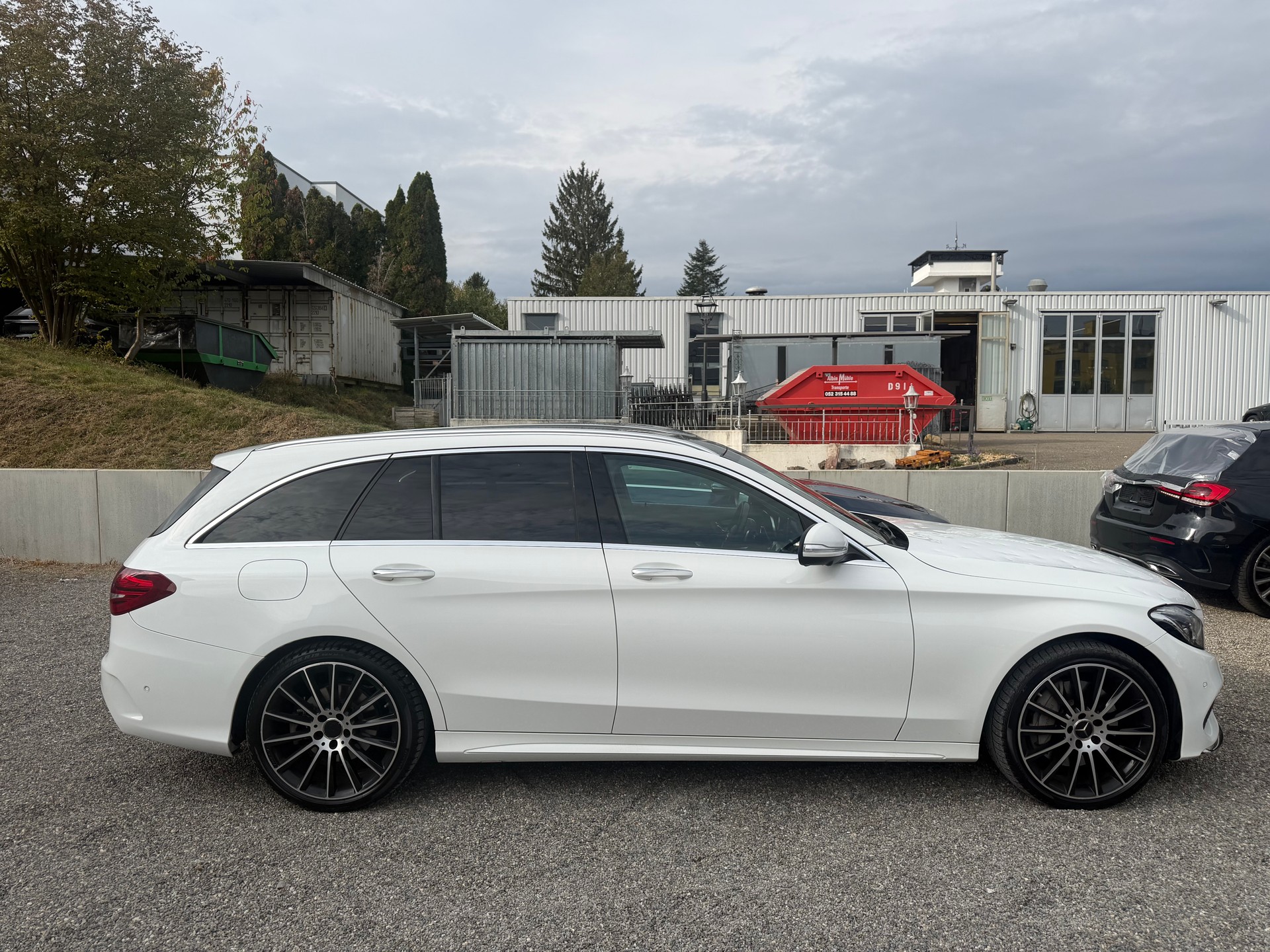 MERCEDES-BENZ C 250 BlueTEC AMG Line 4Matic 7G-Tronic Pano Burmester 360-showroom-element-1