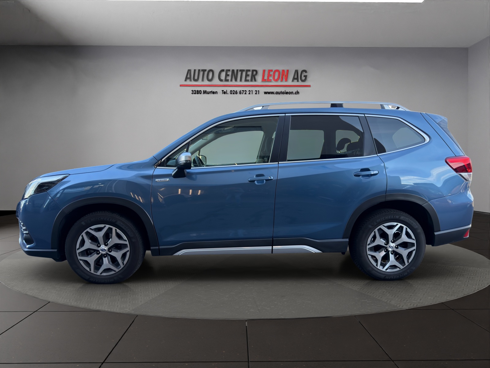 SUBARU Forester 2.0i e-Boxer Swiss Plus Lineartronic-showroom-element-2