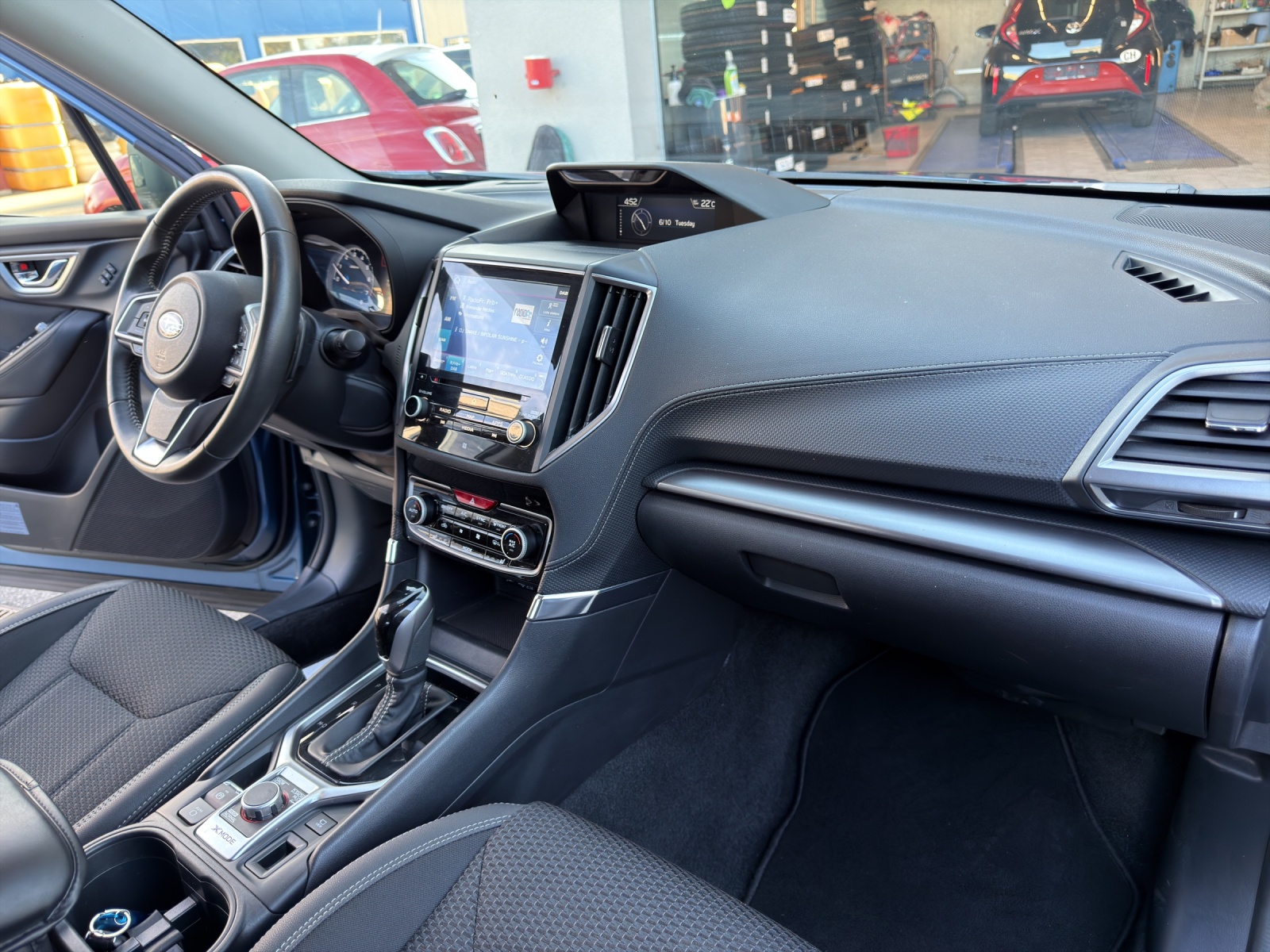 SUBARU Forester 2.0i e-Boxer Swiss Plus Lineartronic-image-27