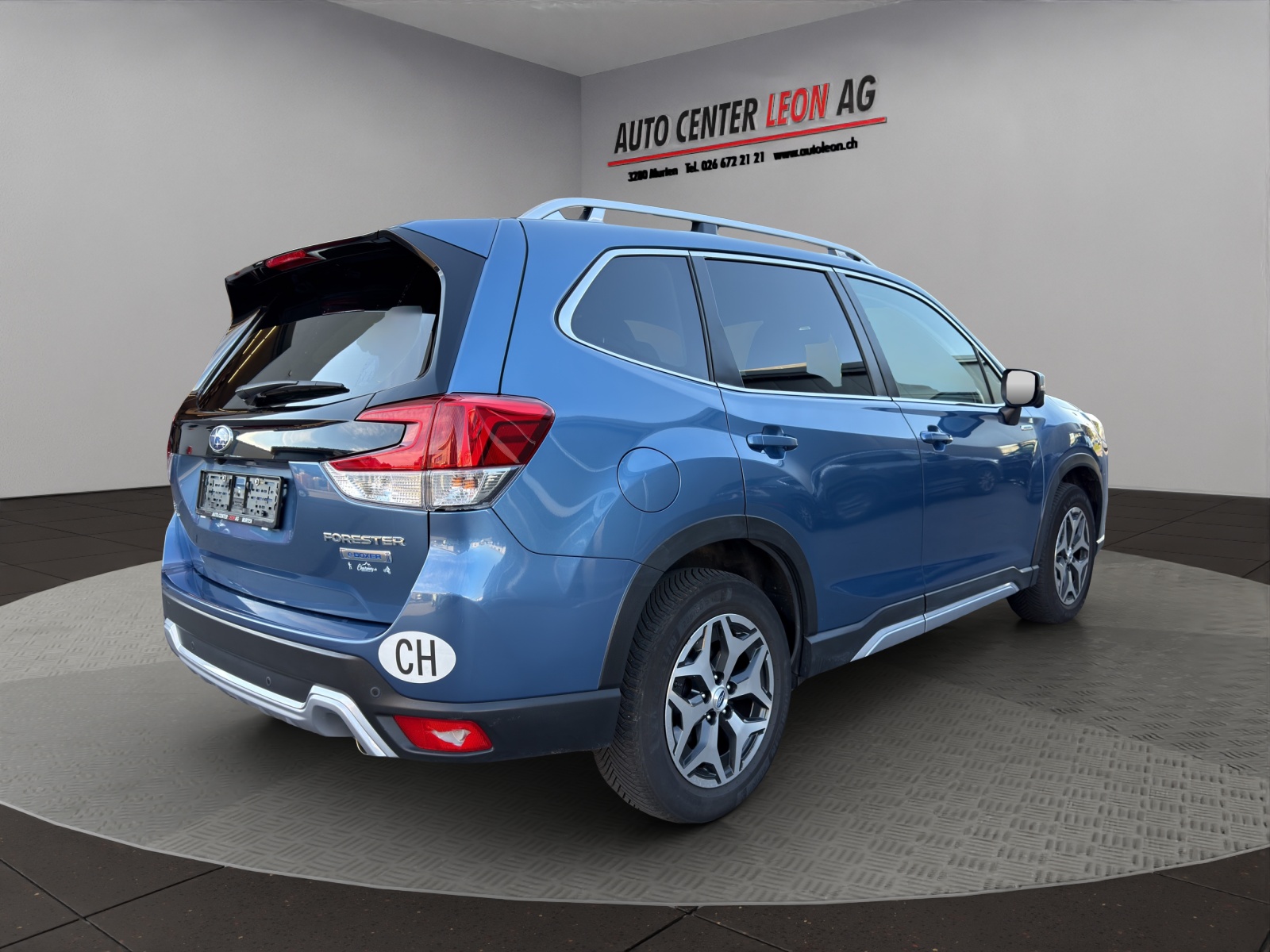 SUBARU Forester 2.0i e-Boxer Swiss Plus Lineartronic-image-5